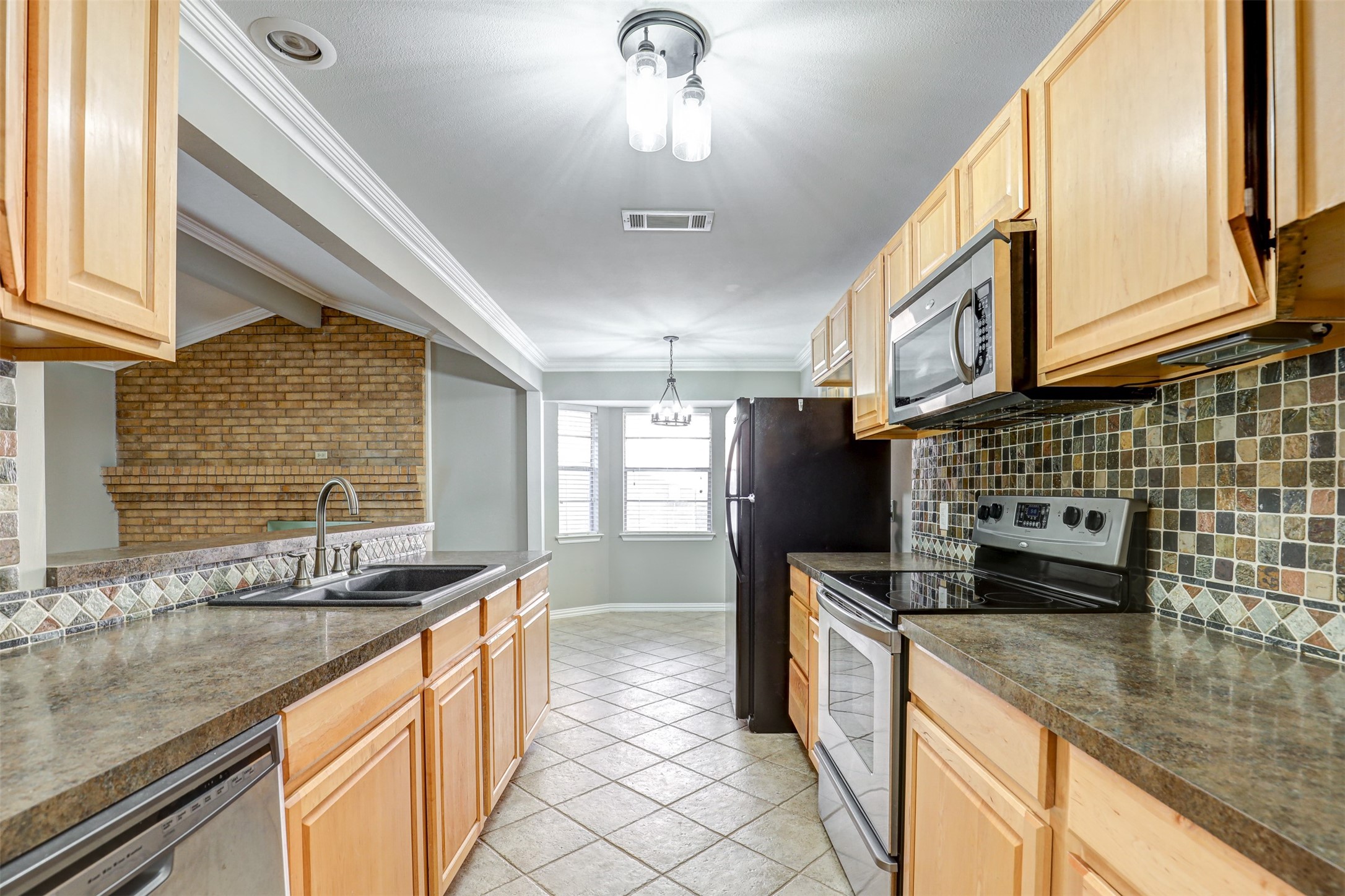 6540 Windrock Drive Watauga TX 76148