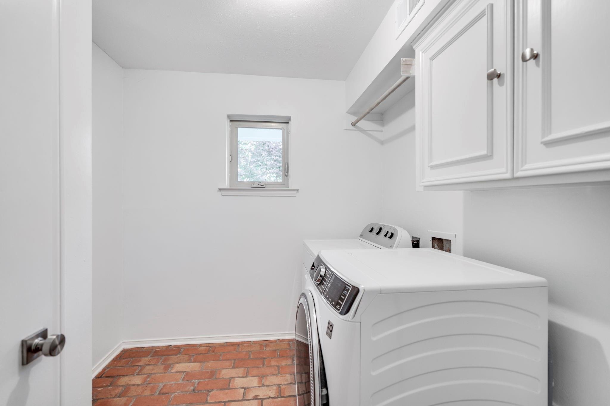 3940 Shady Hill Drive Dallas TX 75229
