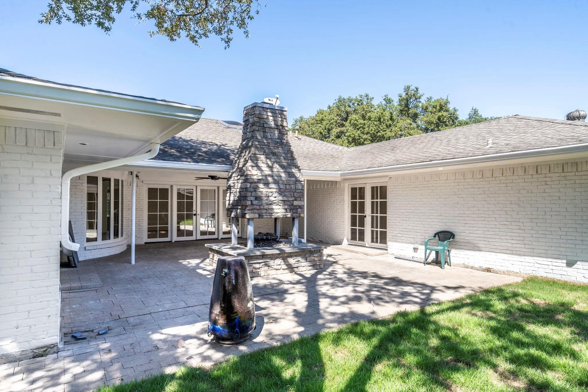 3940 Shady Hill Drive Dallas TX 75229