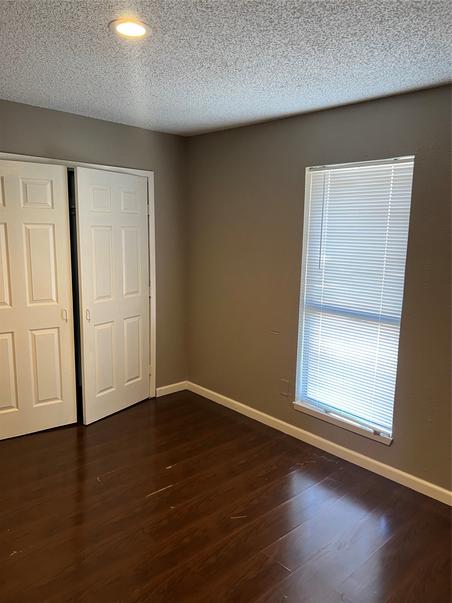 1910 Whiteoak Drive Garland TX 75040
