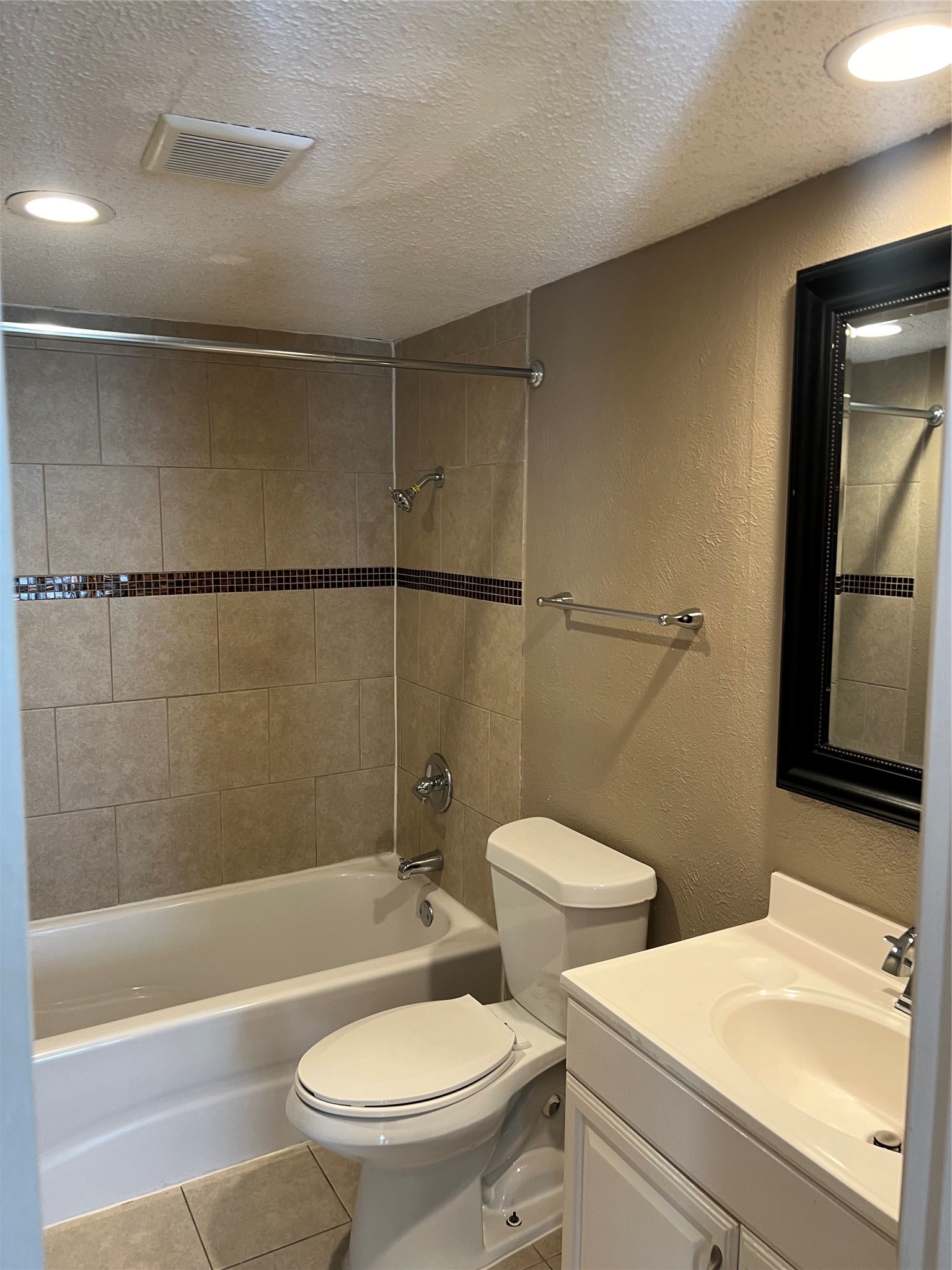 1910 Whiteoak Drive Garland TX 75040