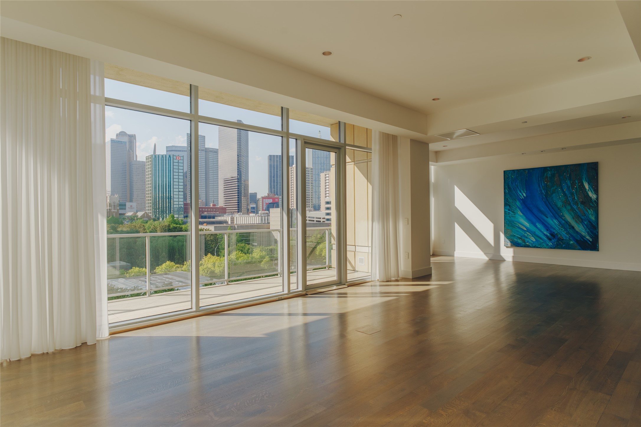 2025 Woodall Rodgers Freeway Dallas TX 75201