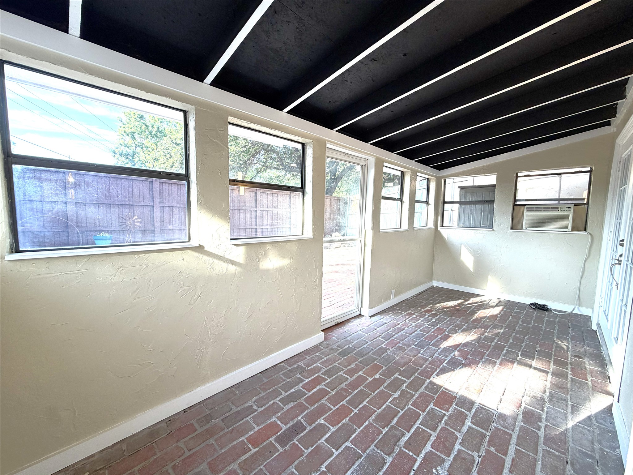 1725 Ashland Avenue Fort Worth TX 76107