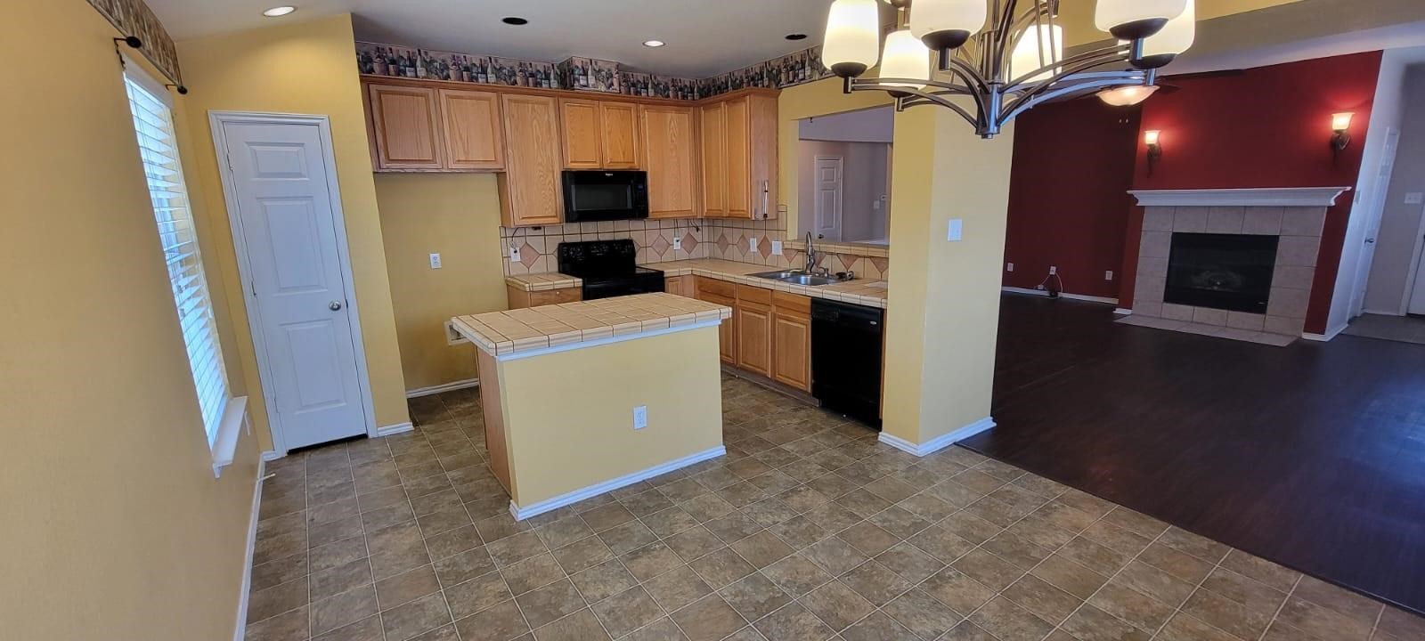704 International Drive Euless TX 76039