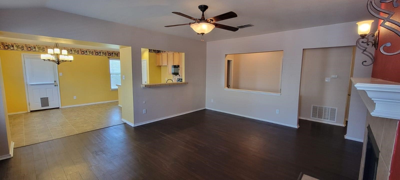 704 International Drive Euless TX 76039