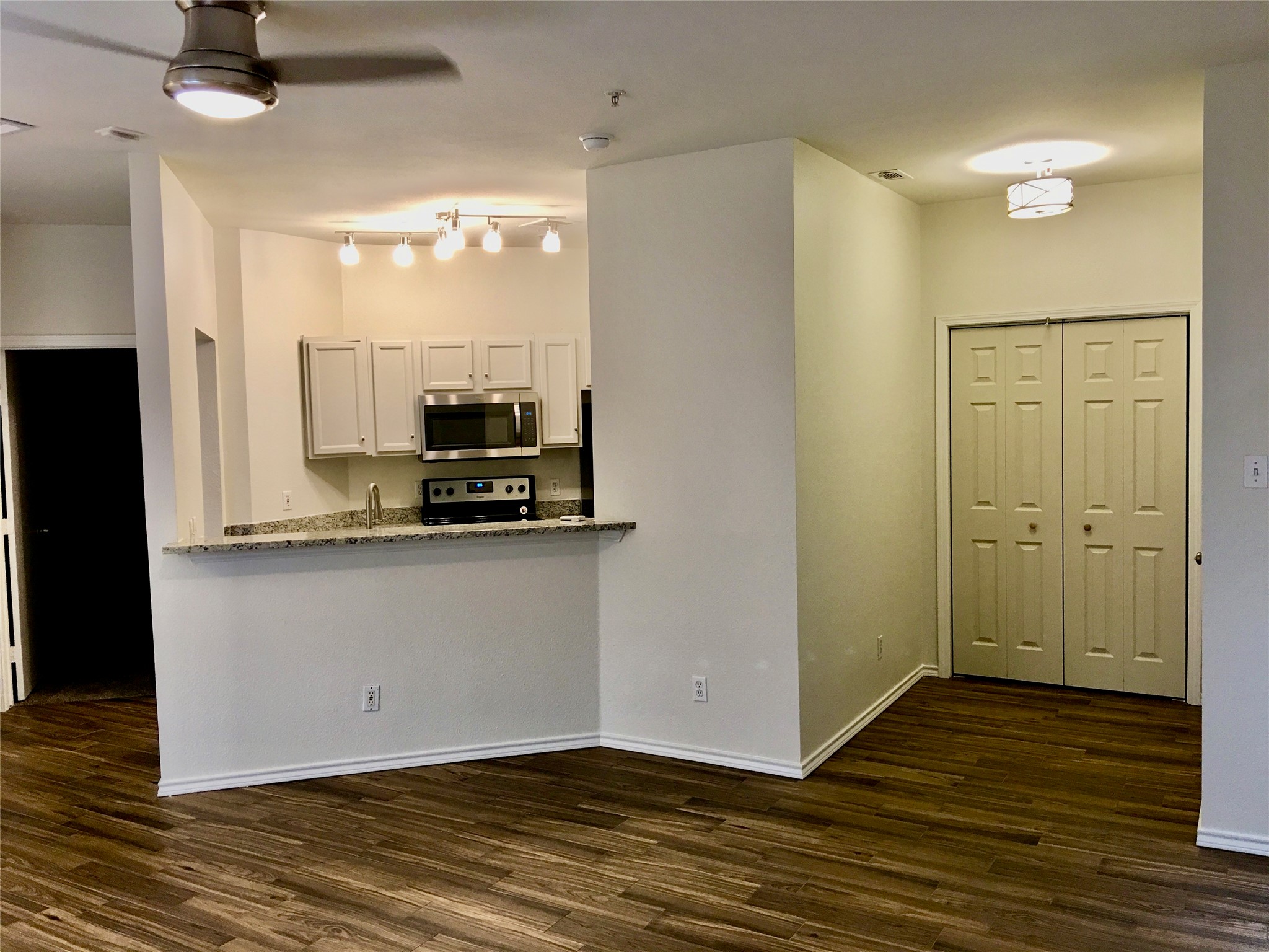 2825 Reagan Street Dallas TX 75219