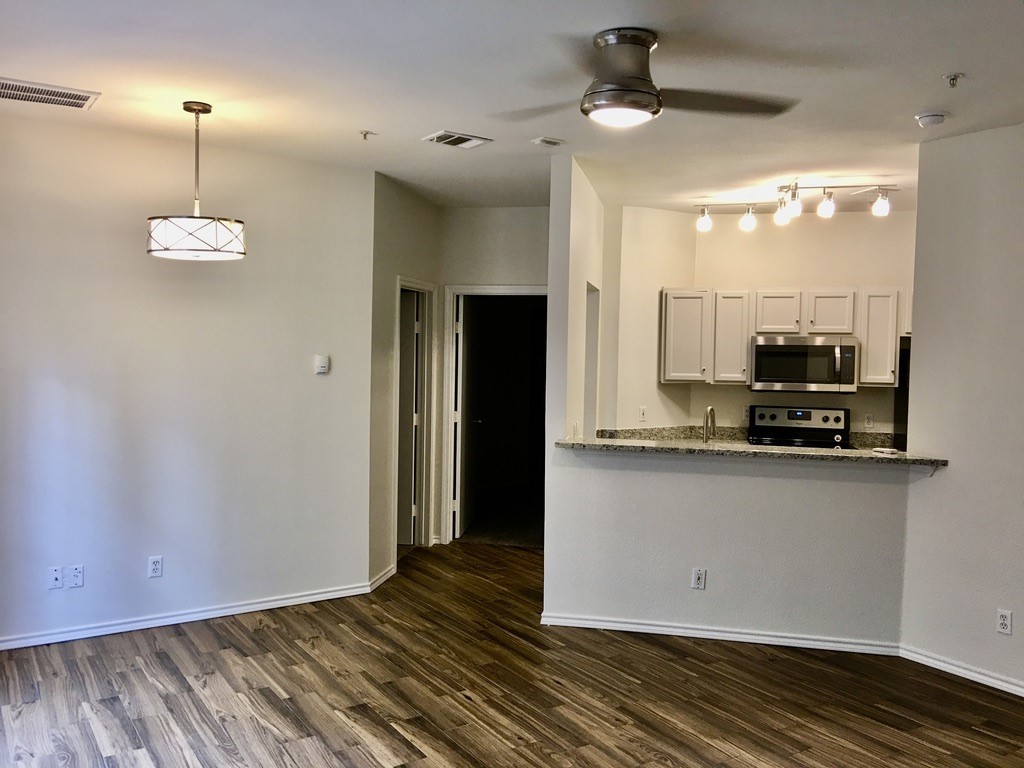 2825 Reagan Street Dallas TX 75219