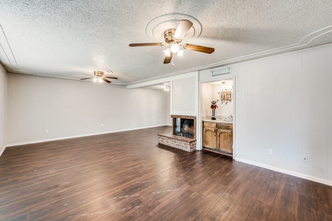 6917 Bennington Drive Watauga TX 76148