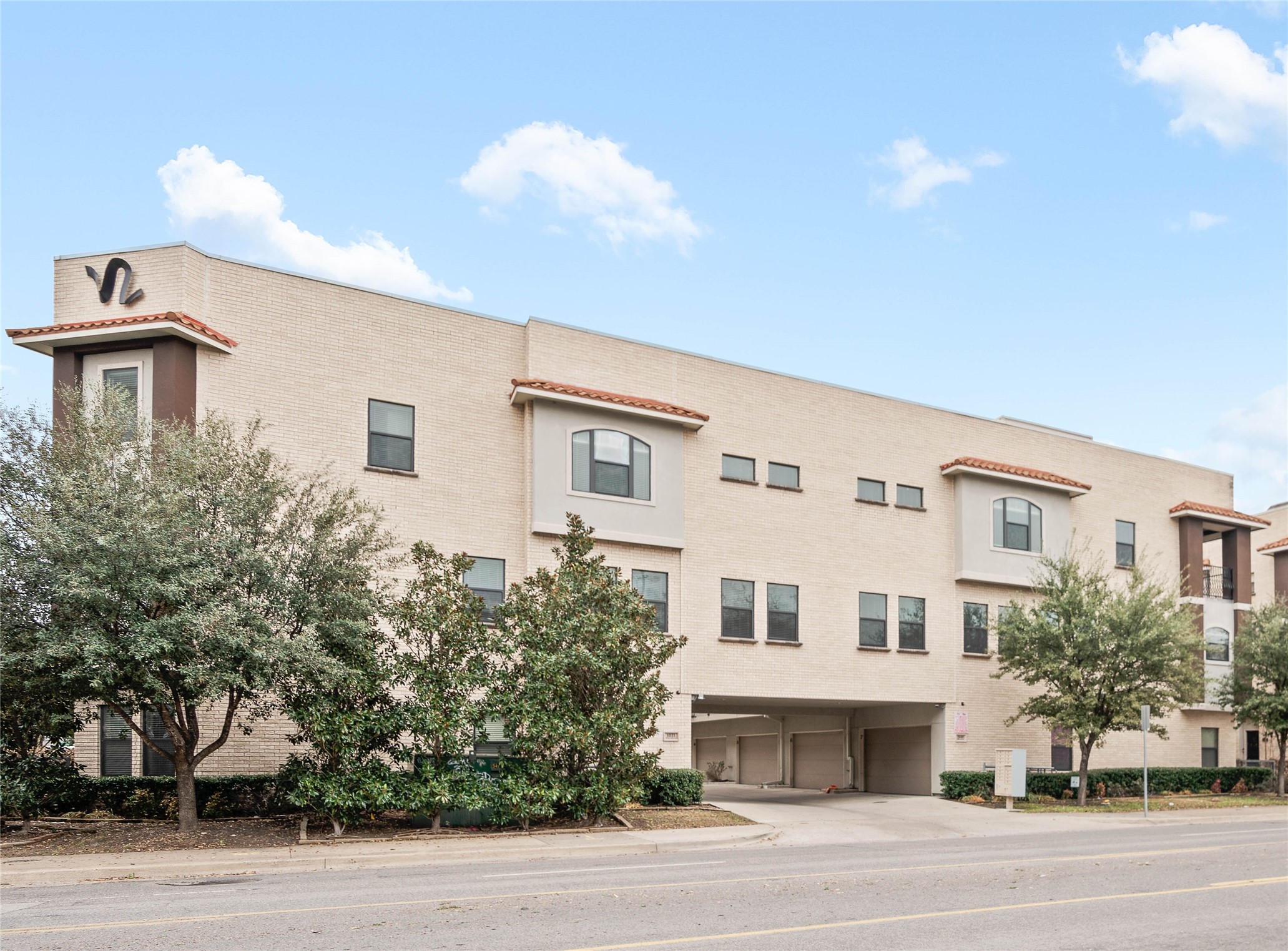 3142 Ross Avenue Dallas TX 75204
