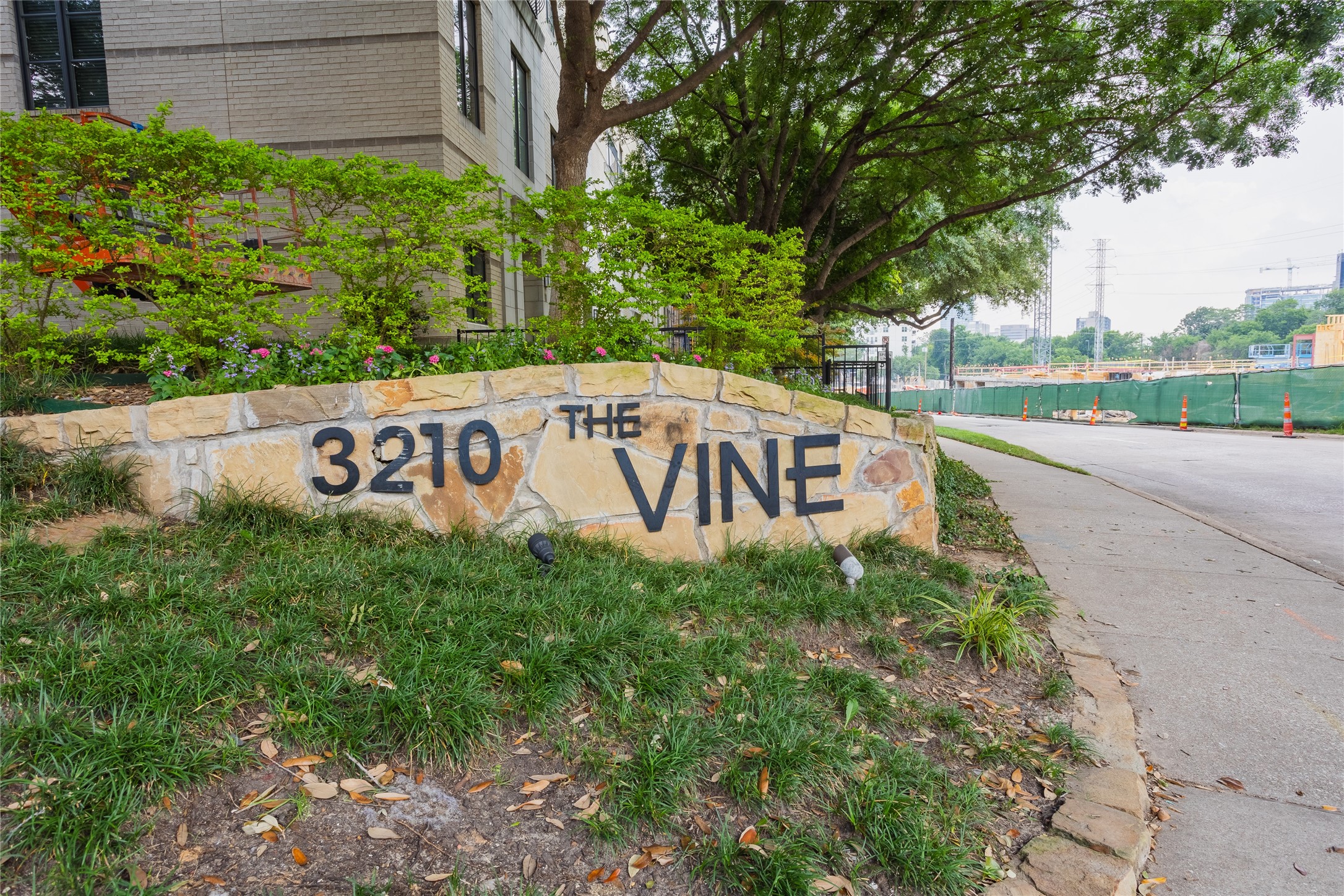 3210 Carlisle Street Dallas TX 75204