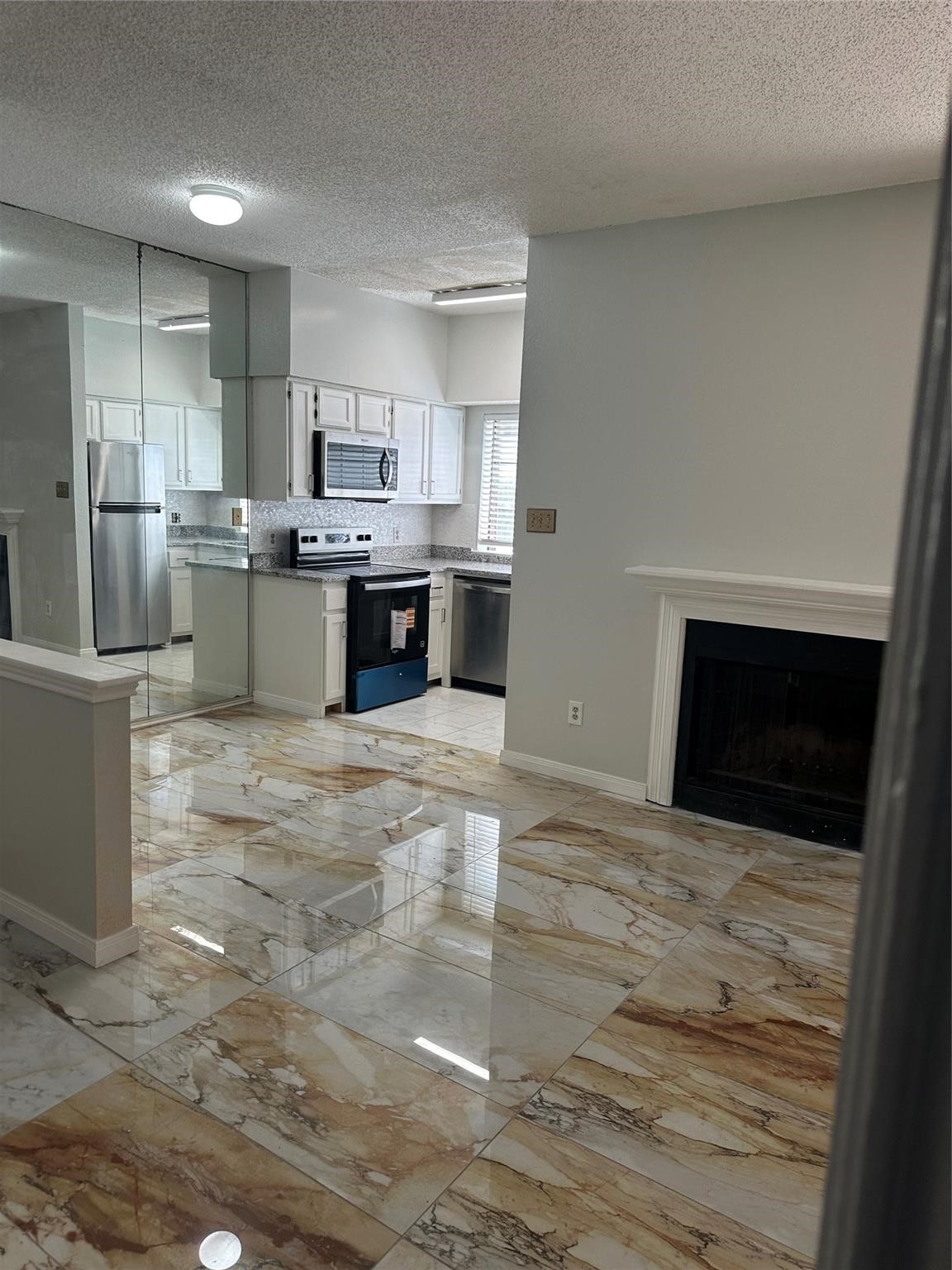 9747 Whitehurst Drive Dallas TX 75243