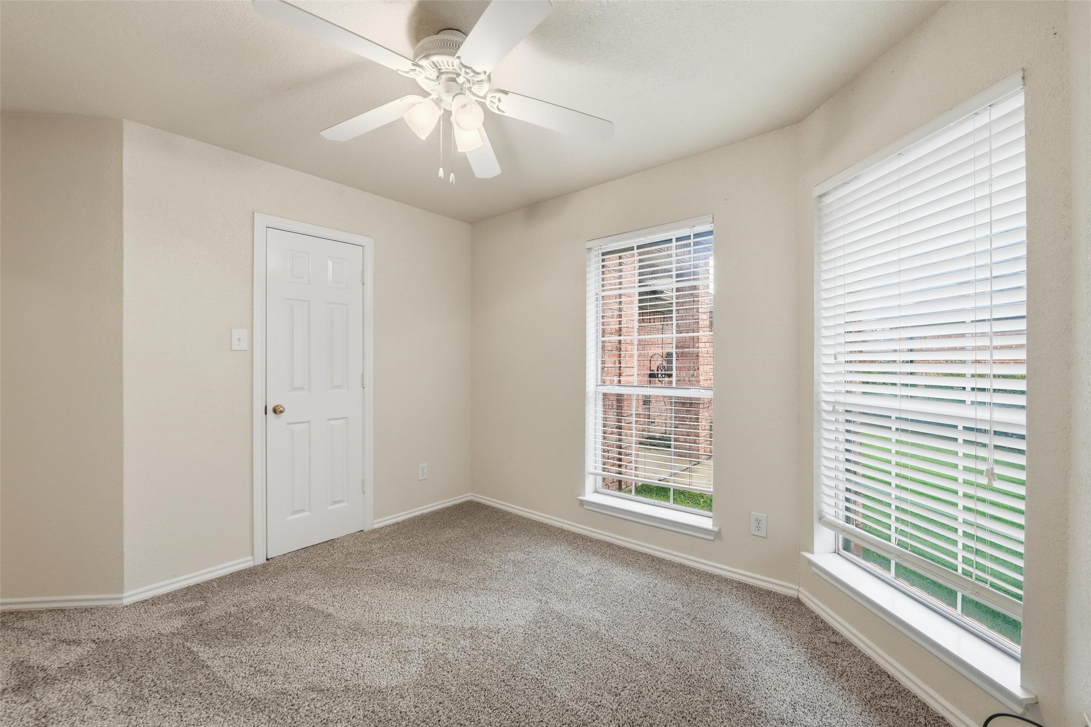 11912 Rhulen Court Fort Worth TX 76008