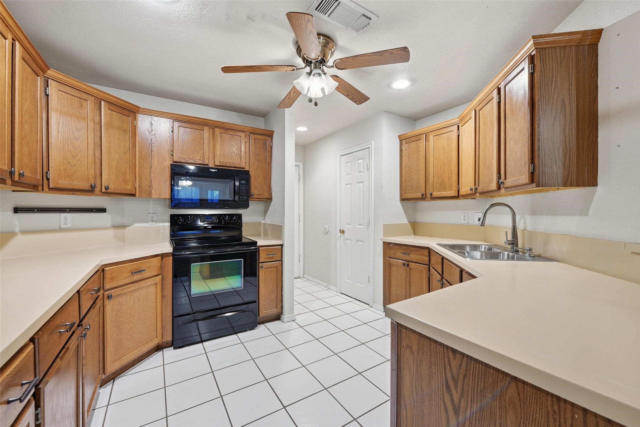 11912 Rhulen Court Fort Worth TX 76008