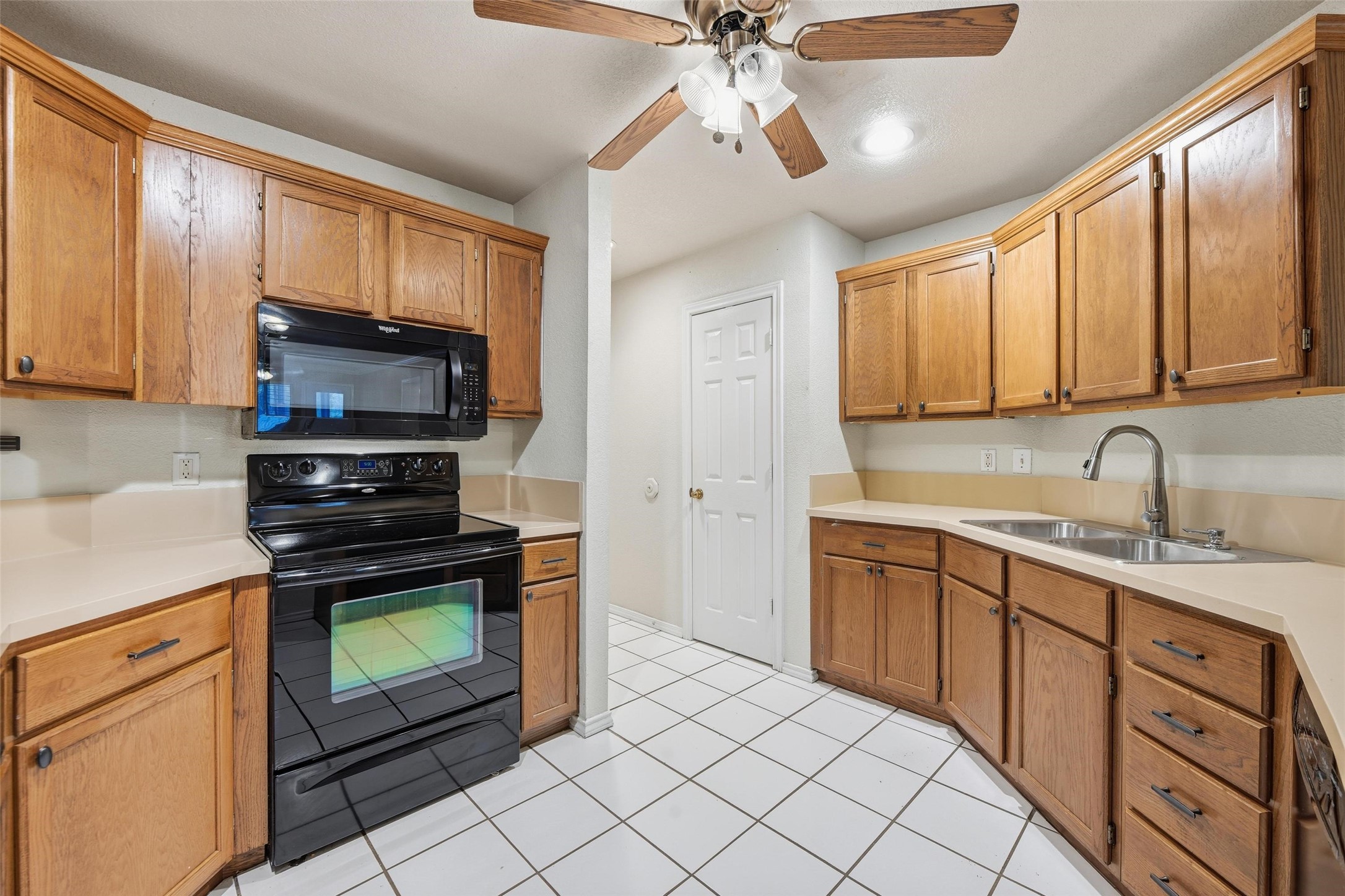 11912 Rhulen Court Fort Worth TX 76008
