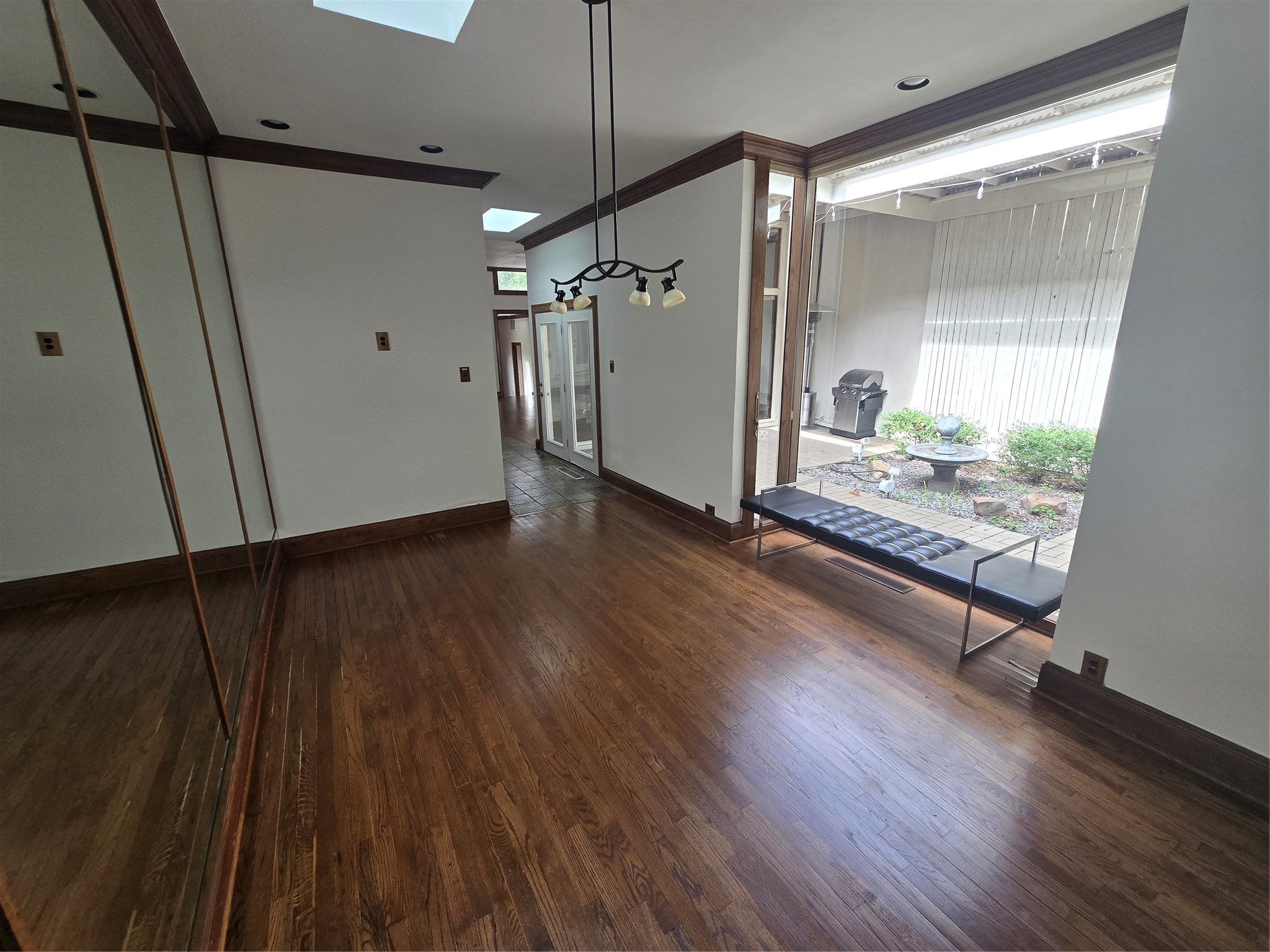 6434 Southpoint Drive Dallas TX 75248