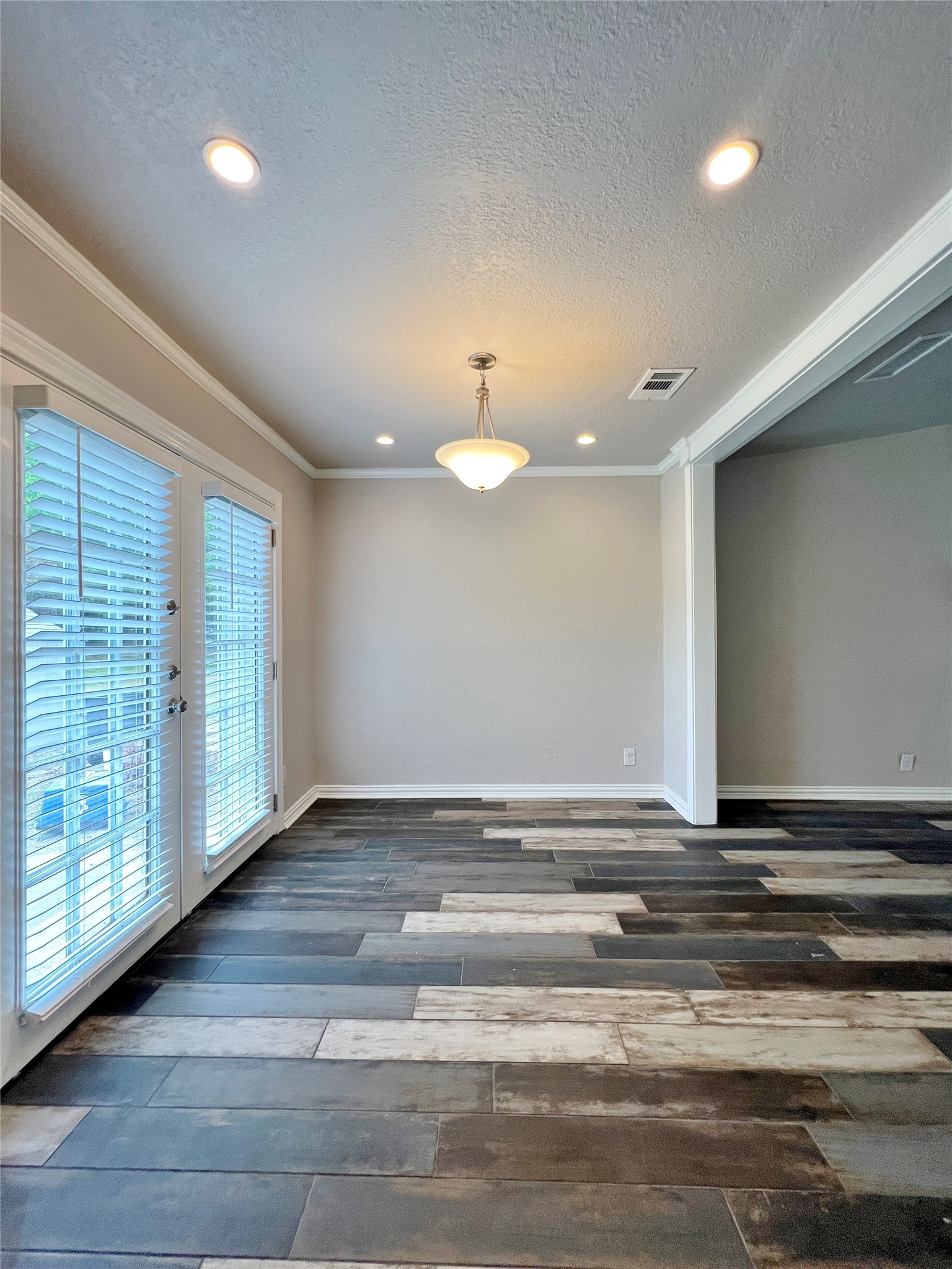 1617 Edge Hill Road Benbrook TX 76126