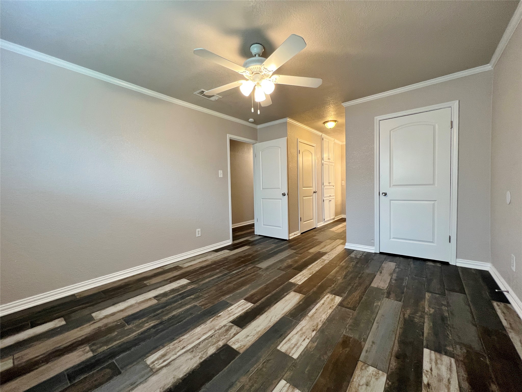 1617 Edge Hill Road Benbrook TX 76126