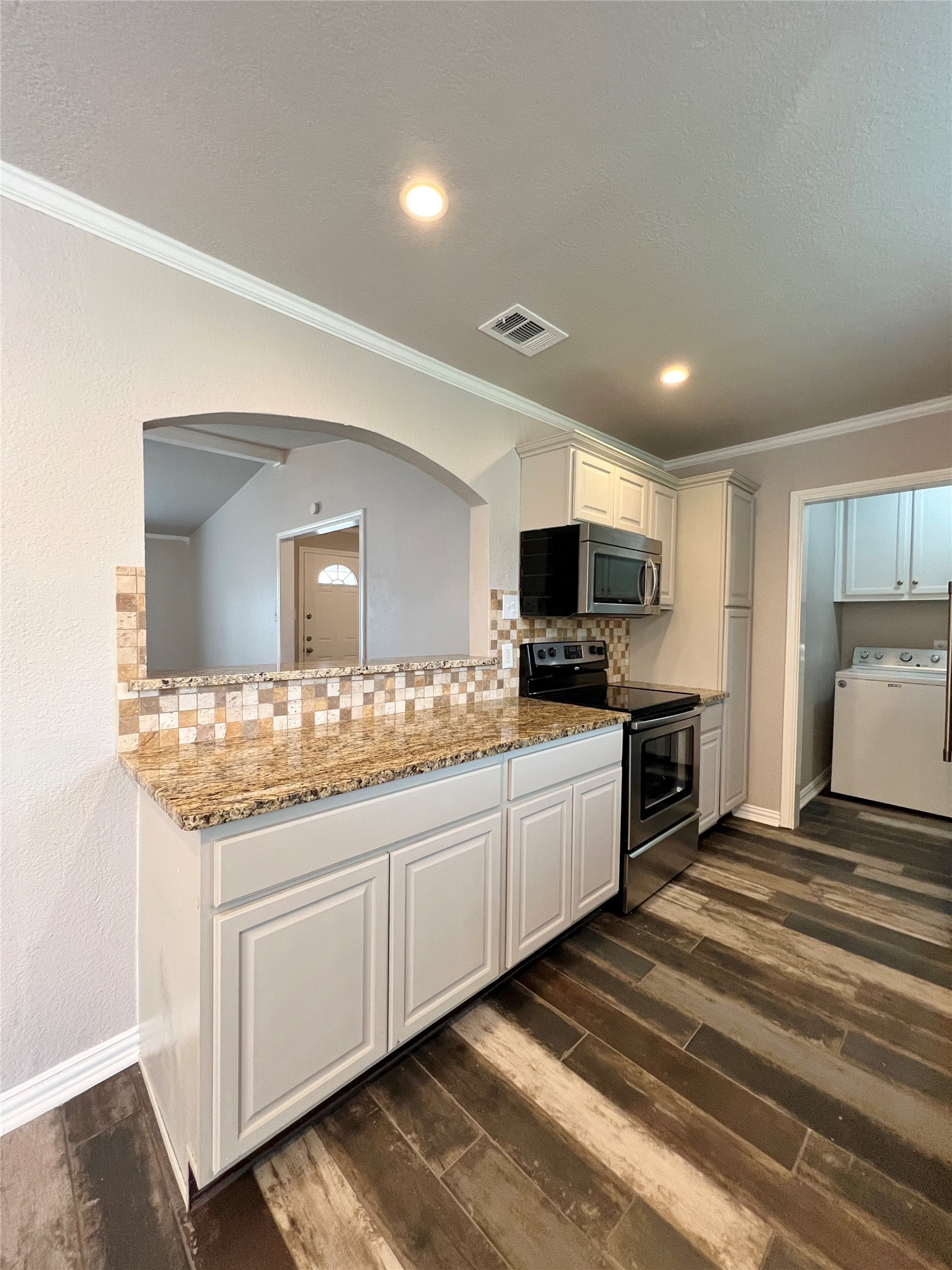 1617 Edge Hill Road Benbrook TX 76126