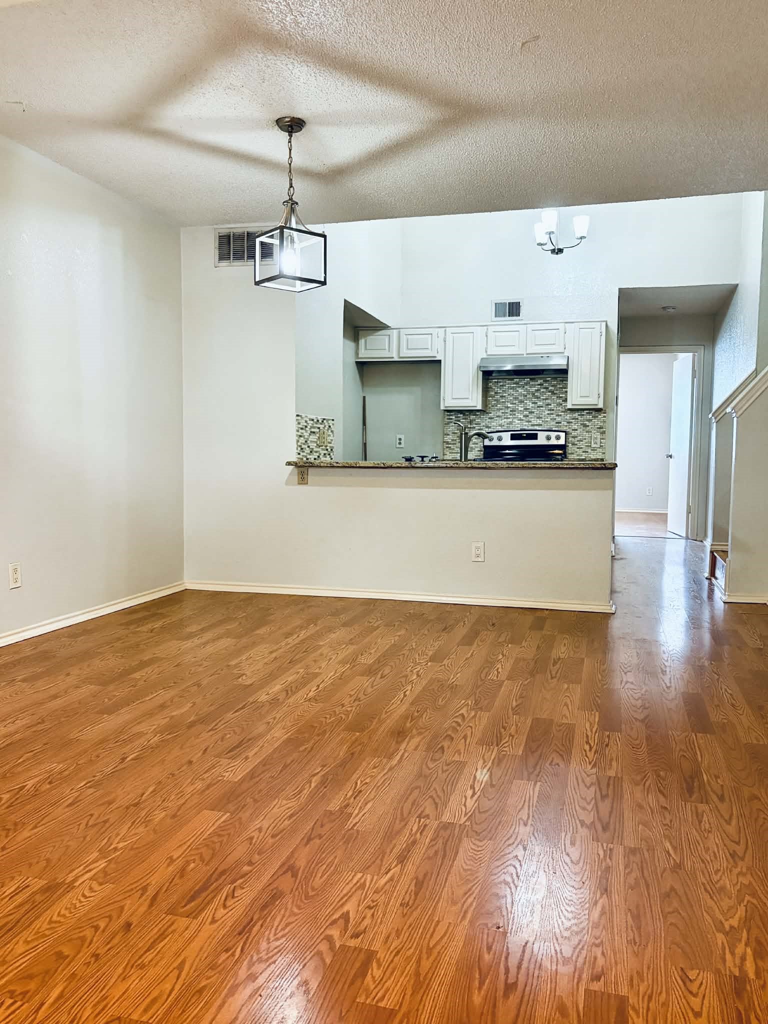 13211 Emily Road Dallas TX 75240