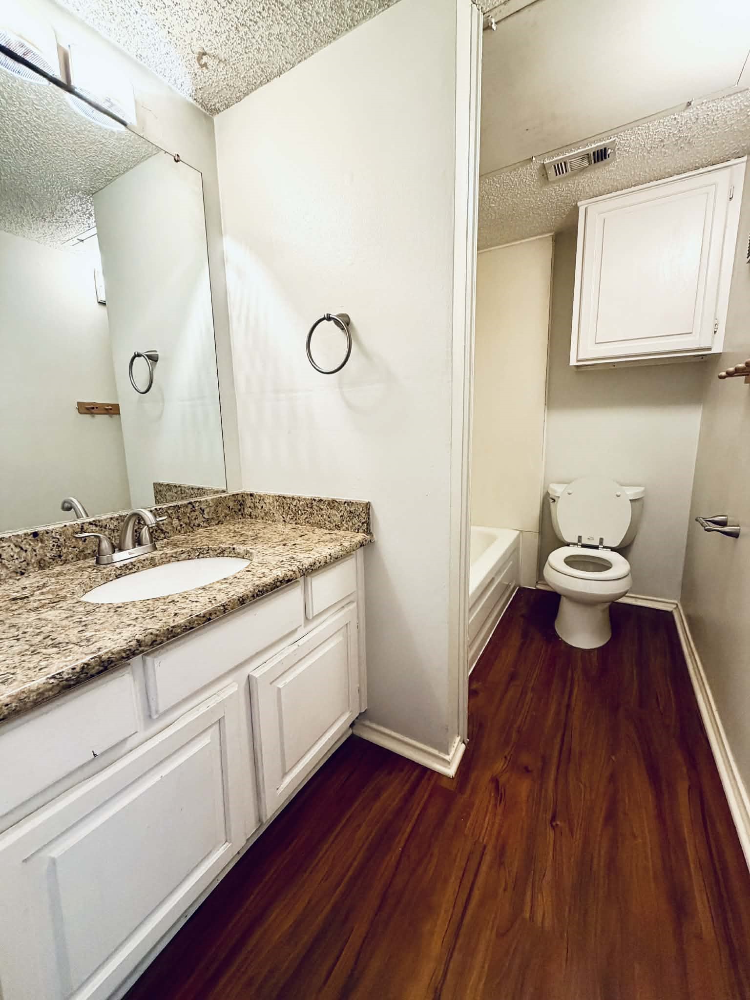 13211 Emily Road Dallas TX 75240