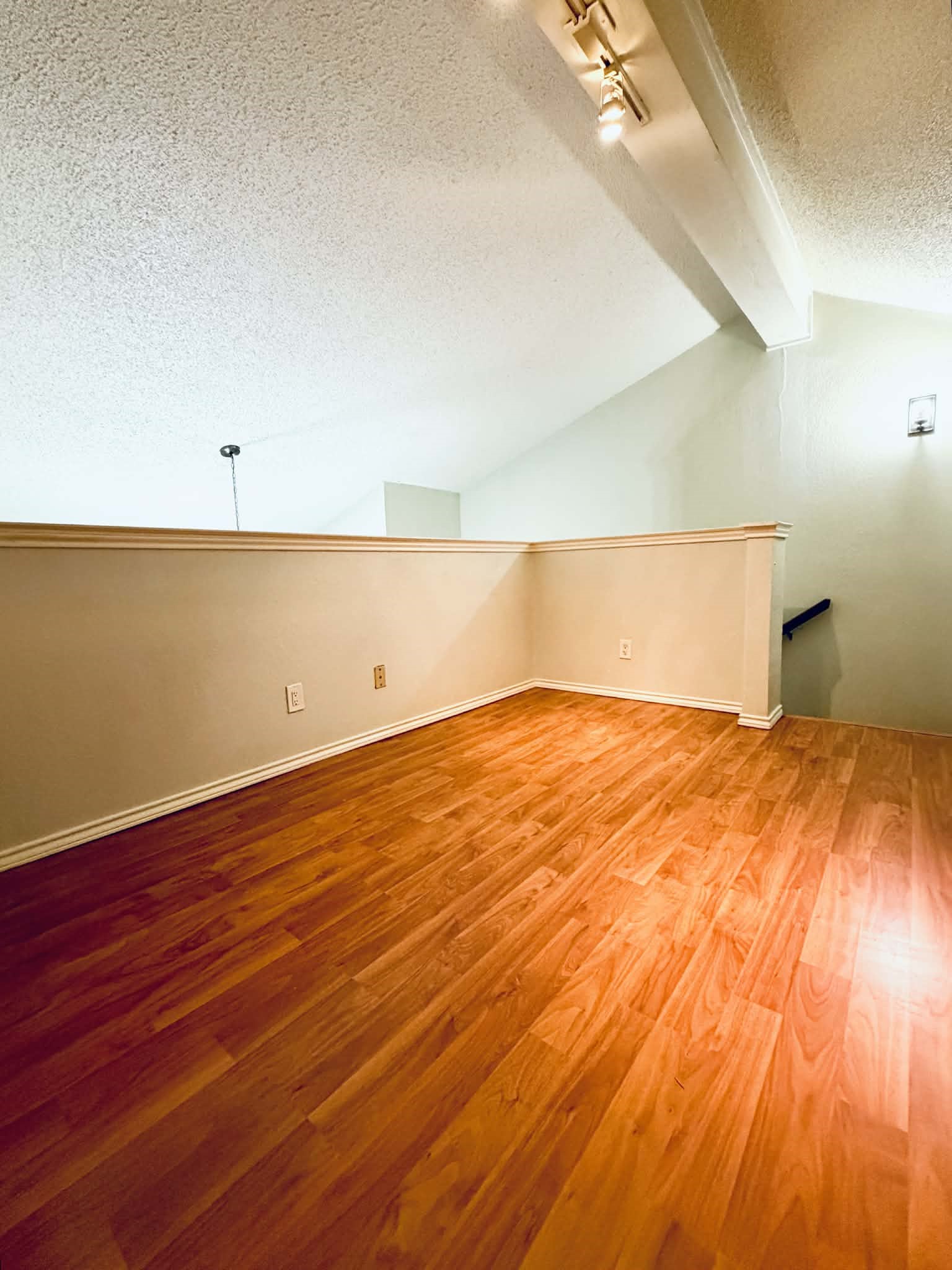 13211 Emily Road Dallas TX 75240