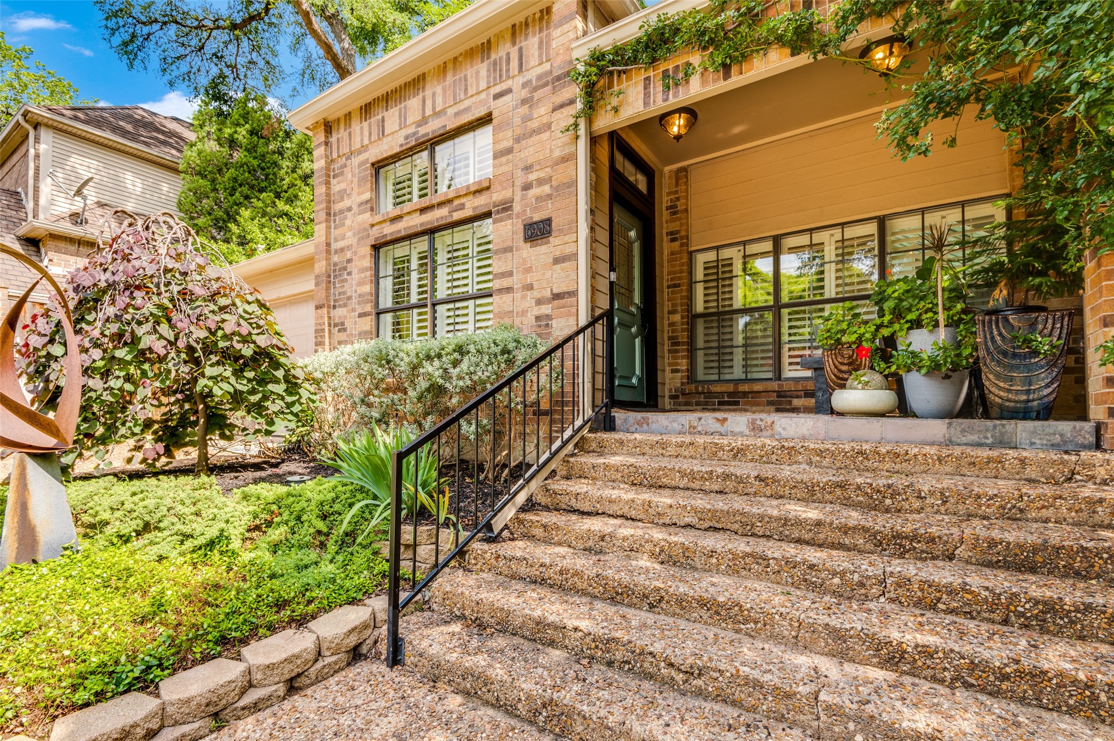 6908 Hillpark Drive Dallas TX 75230