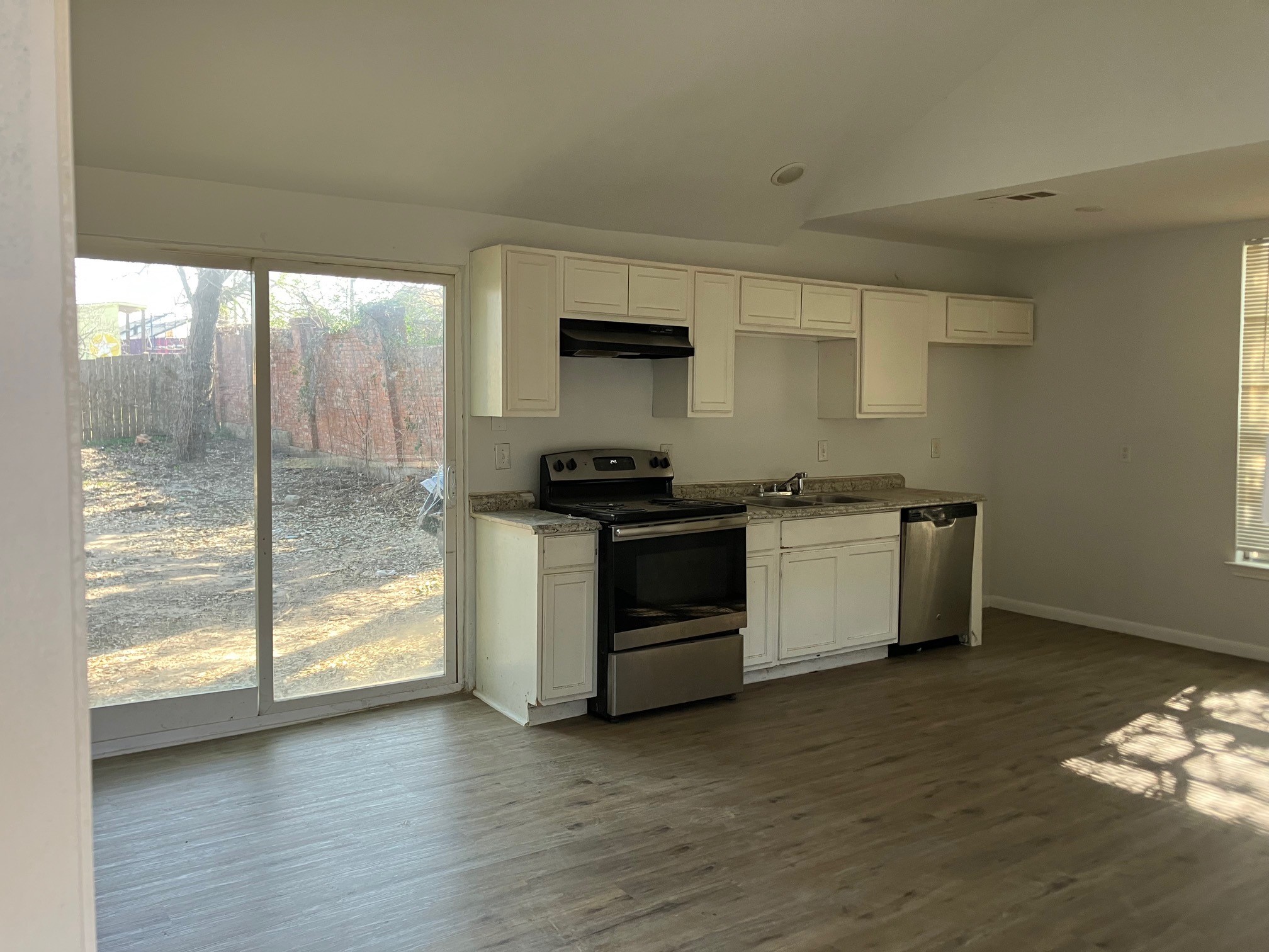 2003 Johnson Street Greenville TX 75401