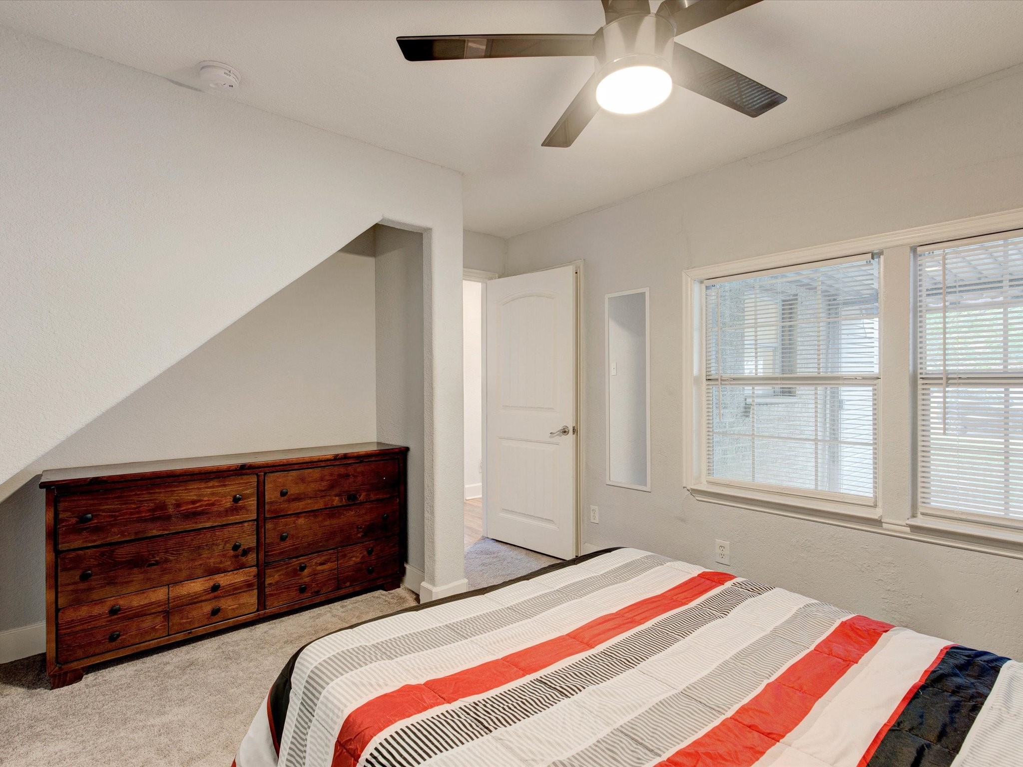2801 W Biddison Street Fort Worth TX 76109