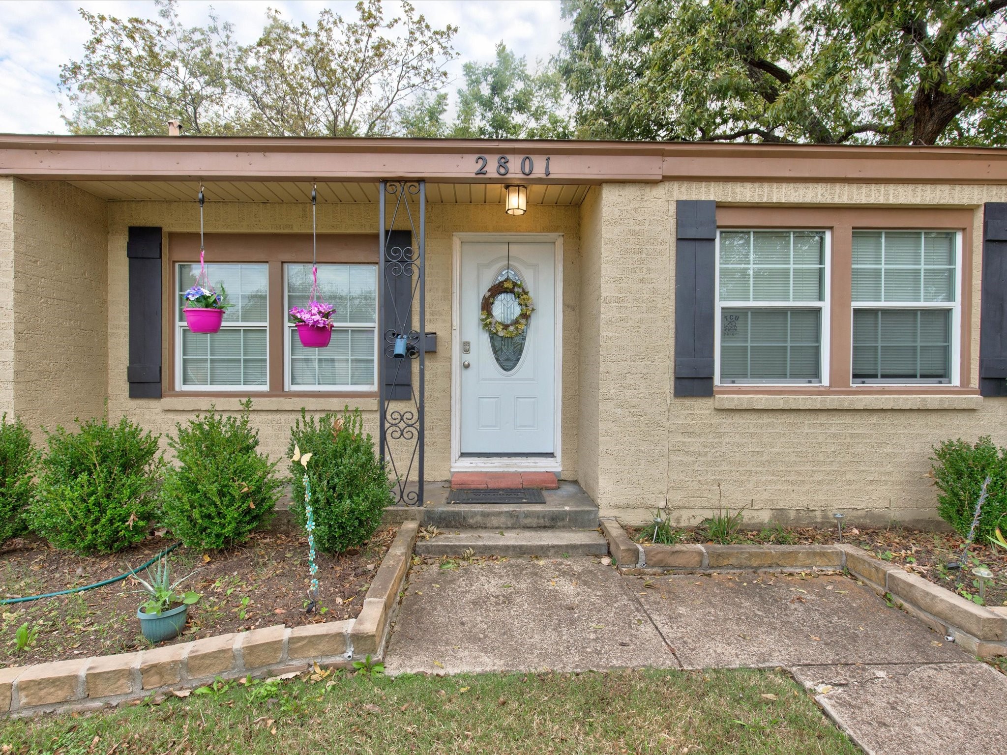 2801 W Biddison Street Fort Worth TX 76109