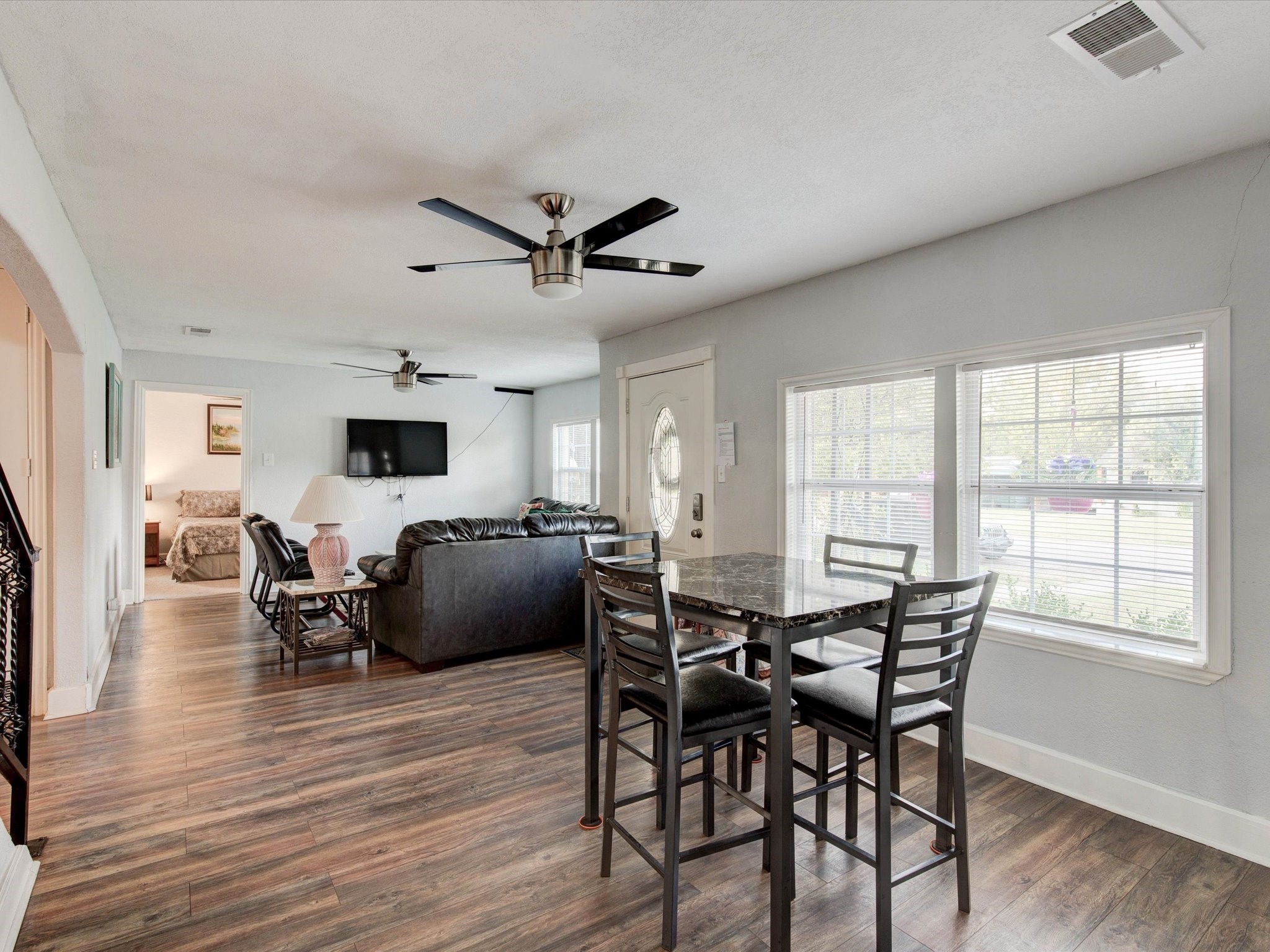 2801 W Biddison Street Fort Worth TX 76109