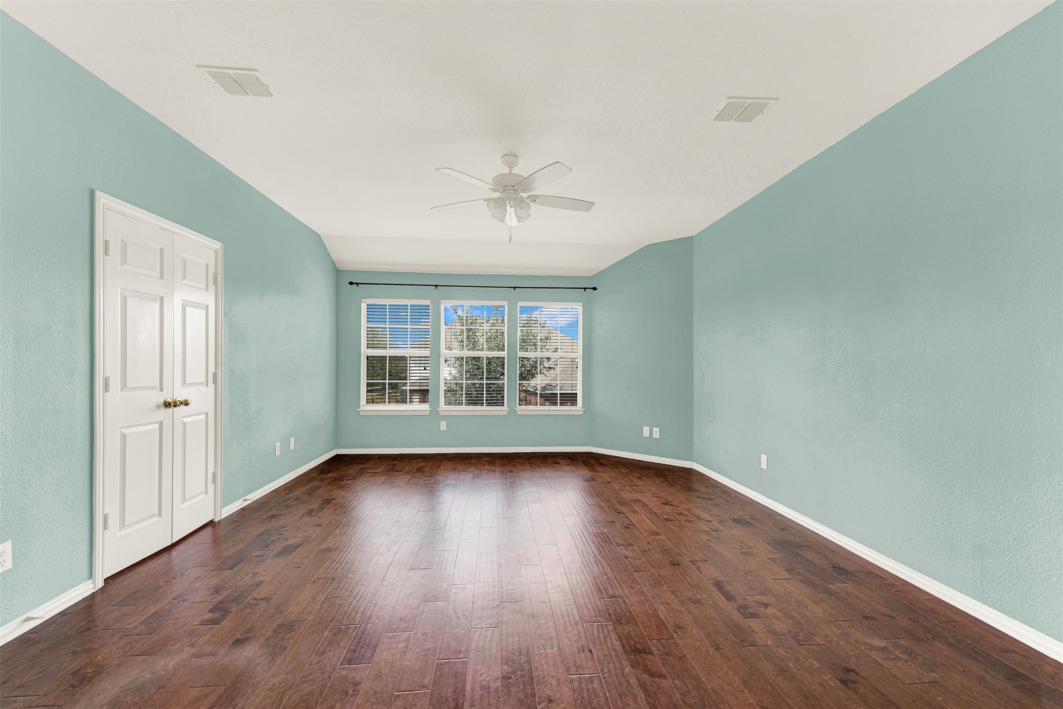 509 Lochwood Drive Murphy TX 75094
