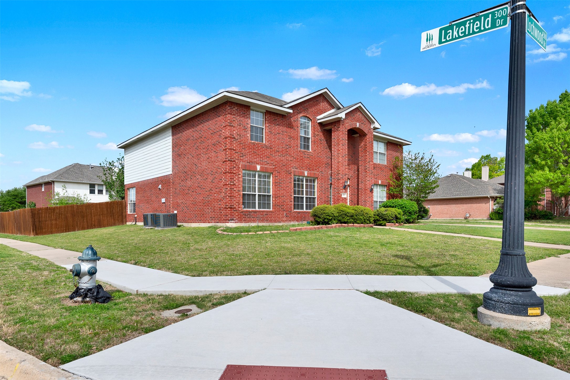 509 Lochwood Drive Murphy TX 75094