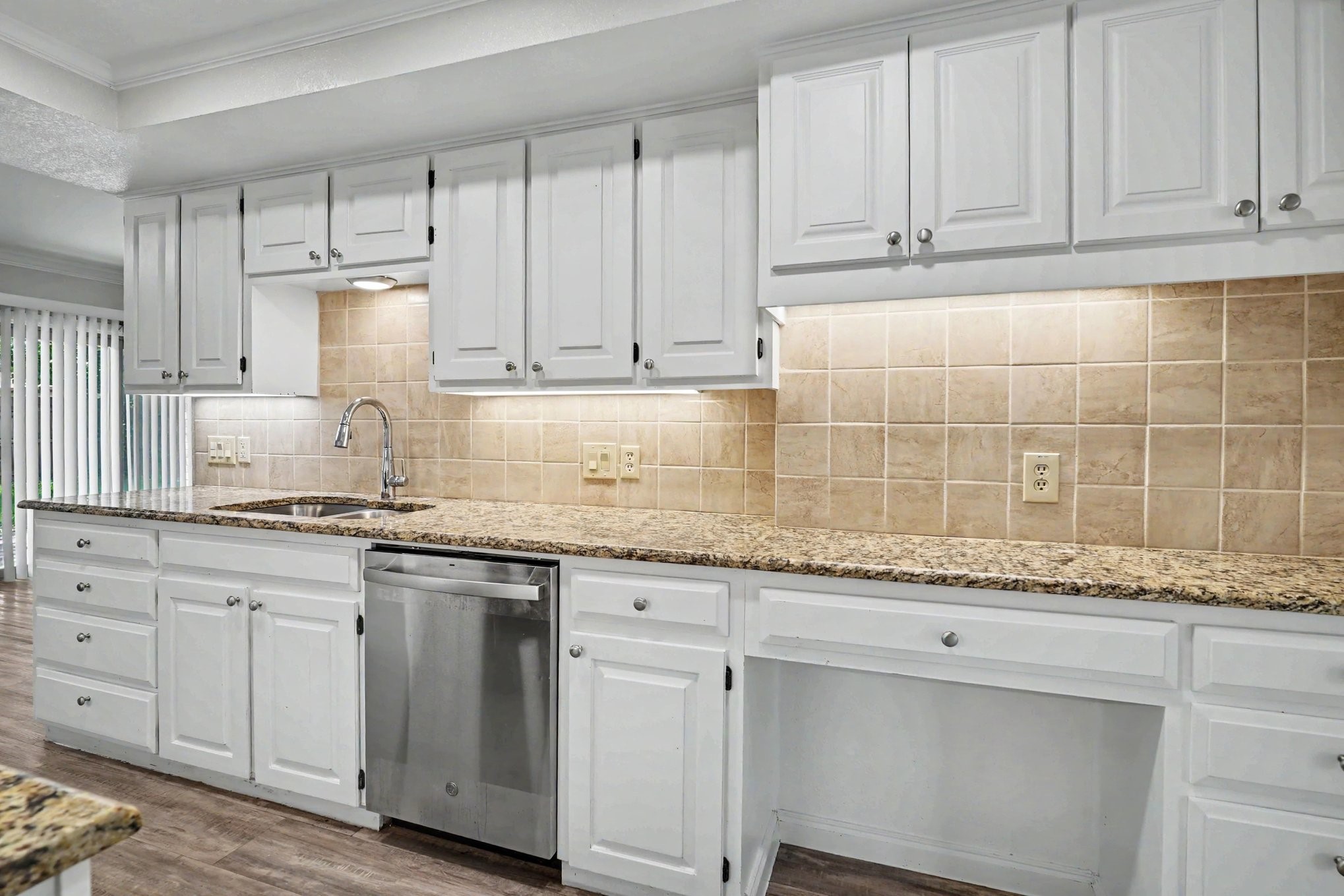2701 Whitehurst Drive Fort Worth TX 76133