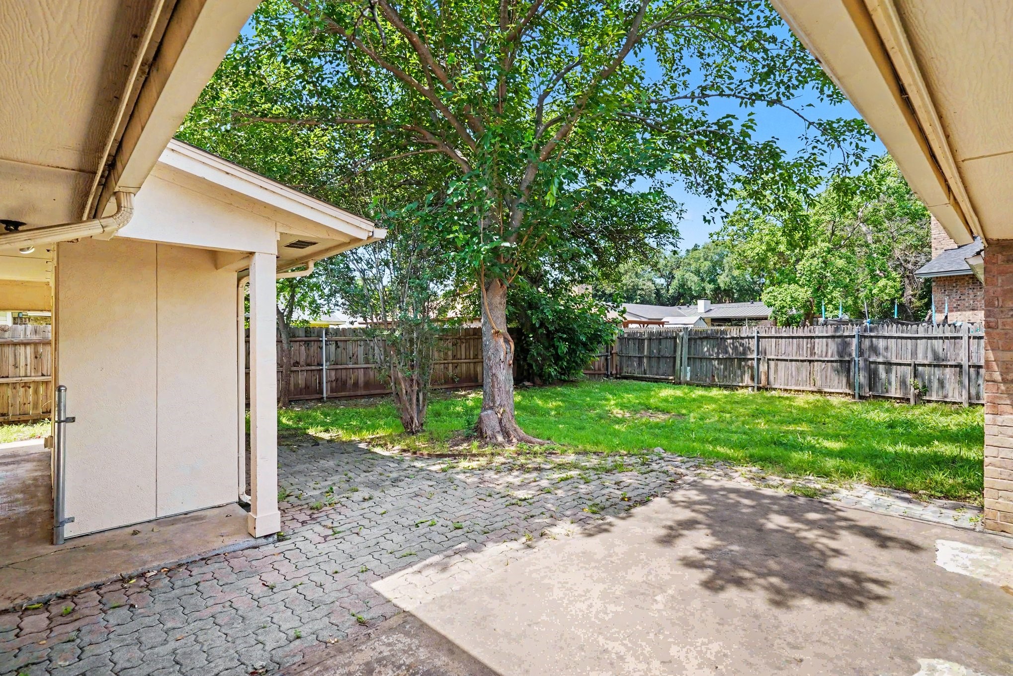 2701 Whitehurst Drive Fort Worth TX 76133
