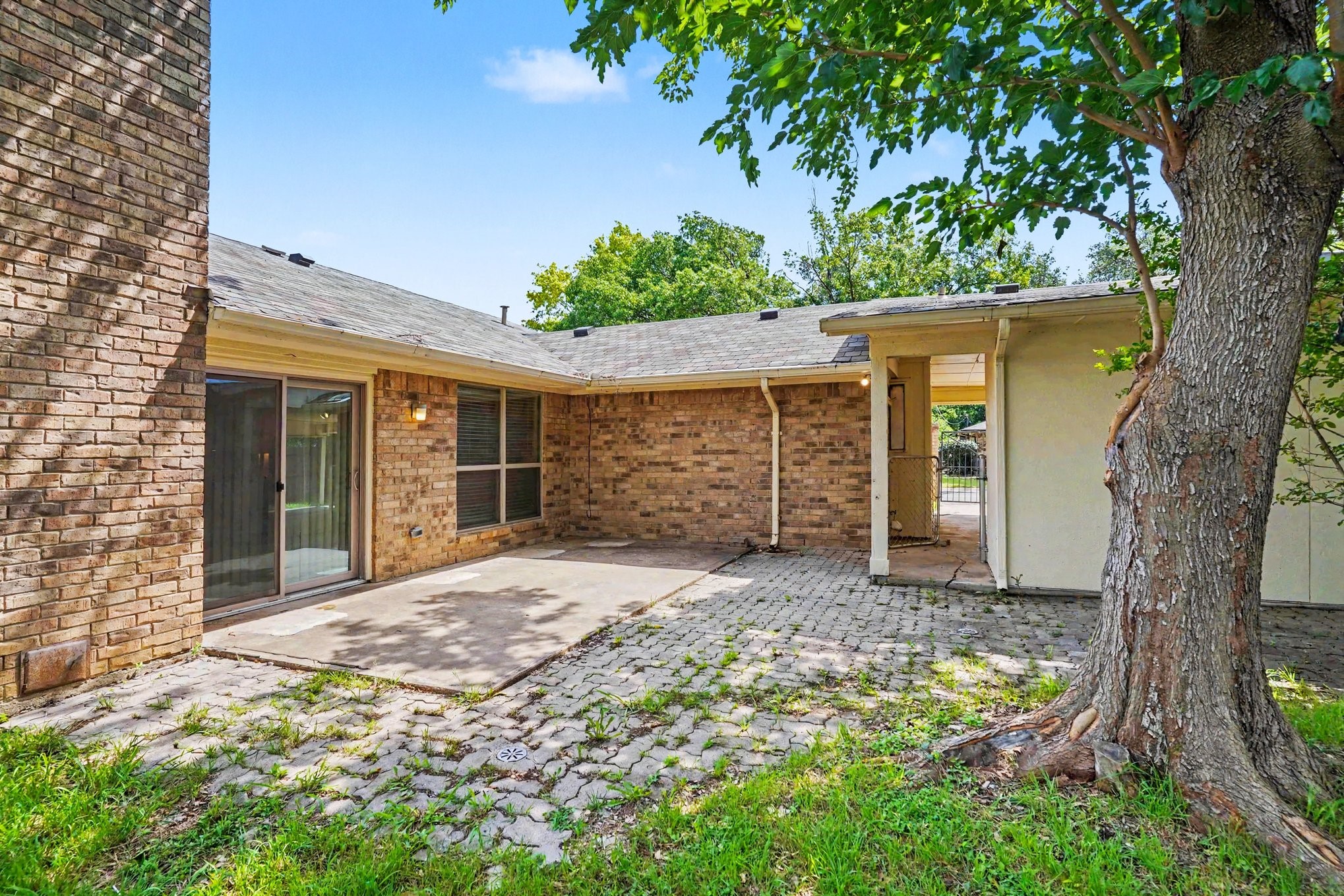 2701 Whitehurst Drive Fort Worth TX 76133