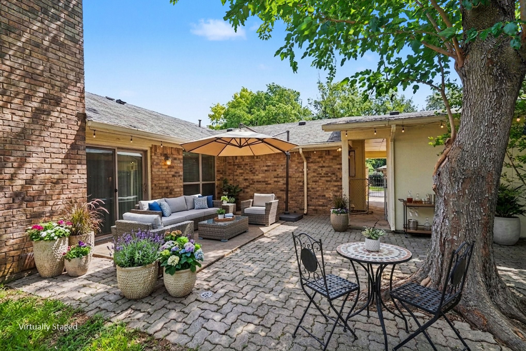 2701 Whitehurst Drive Fort Worth TX 76133