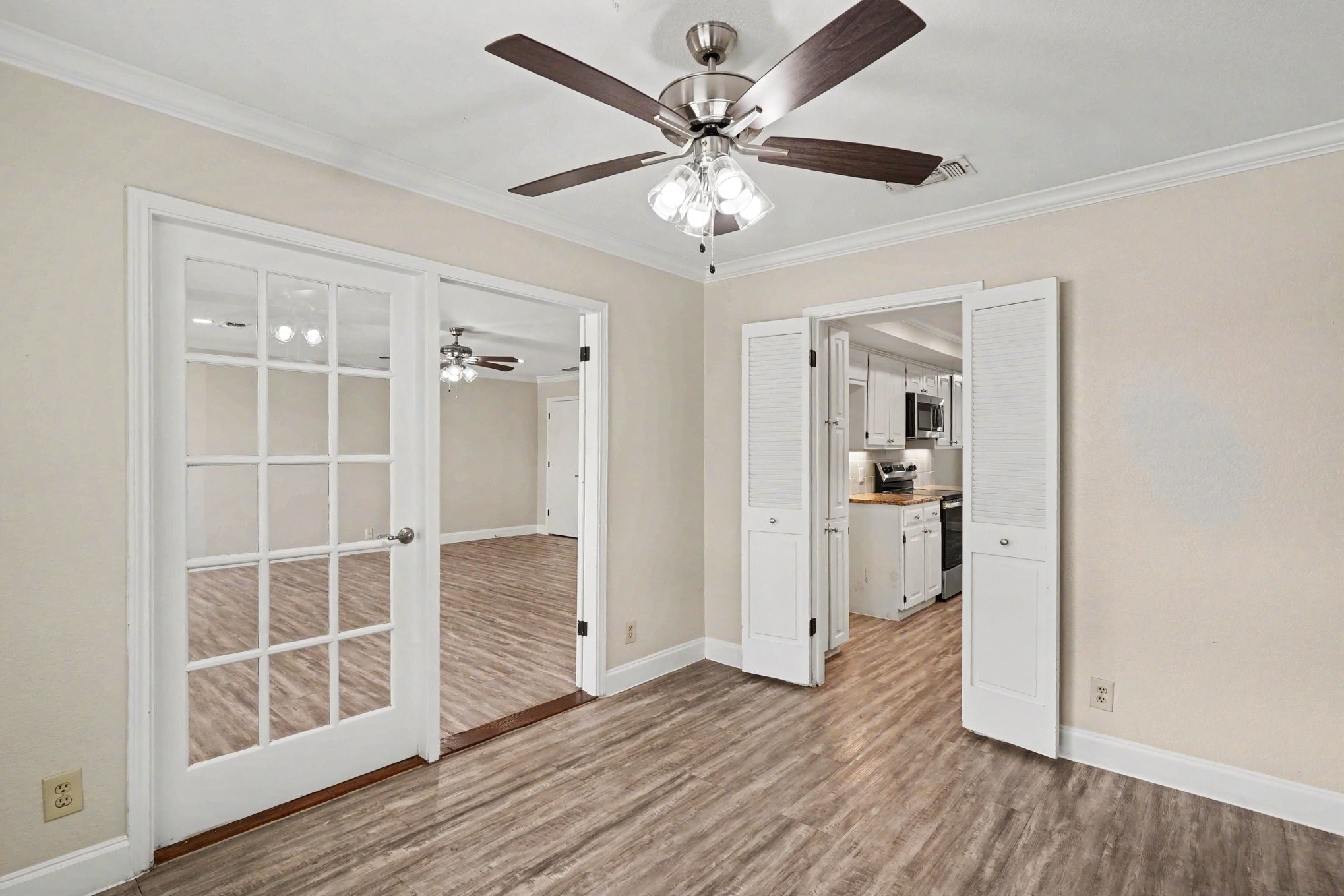 2701 Whitehurst Drive Fort Worth TX 76133