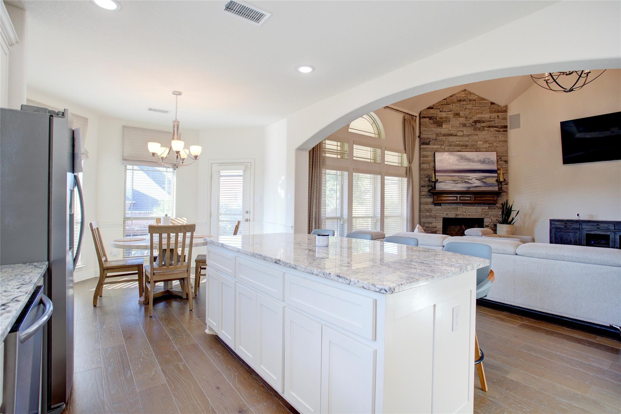 214 Heatherstone Drive Midlothian TX 76065