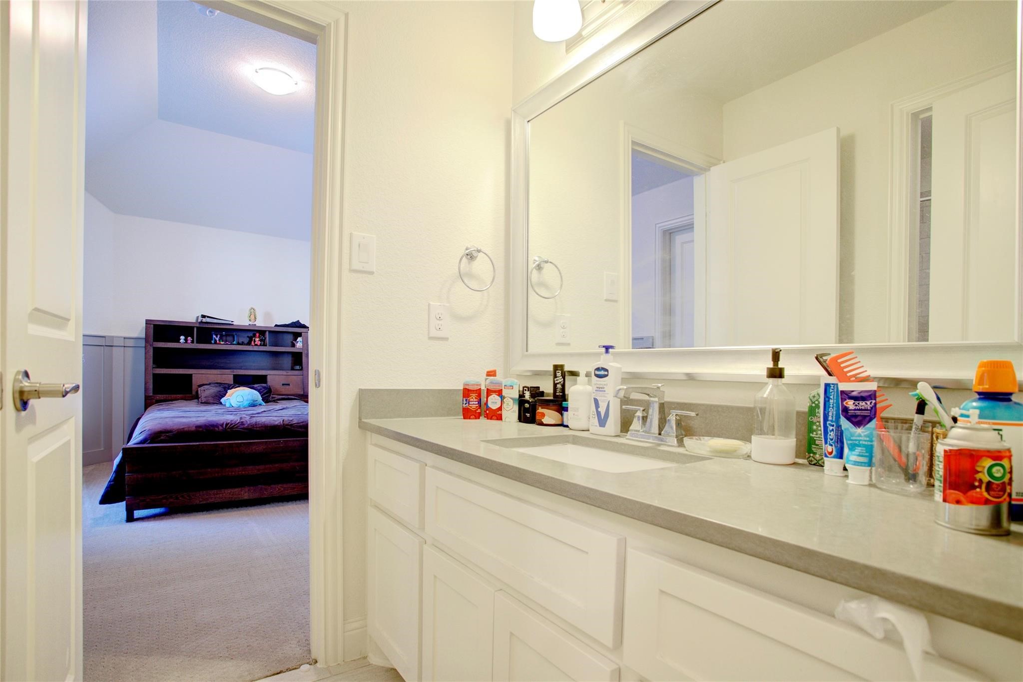214 Heatherstone Drive Midlothian TX 76065