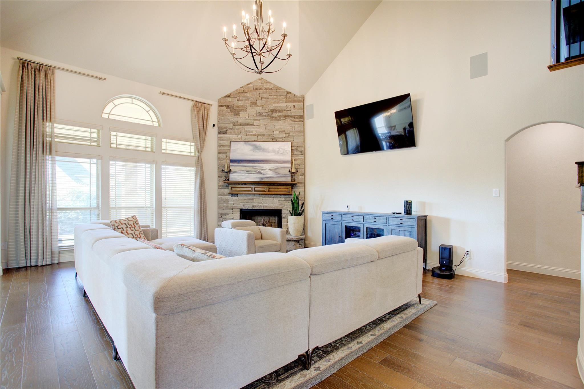 214 Heatherstone Drive Midlothian TX 76065