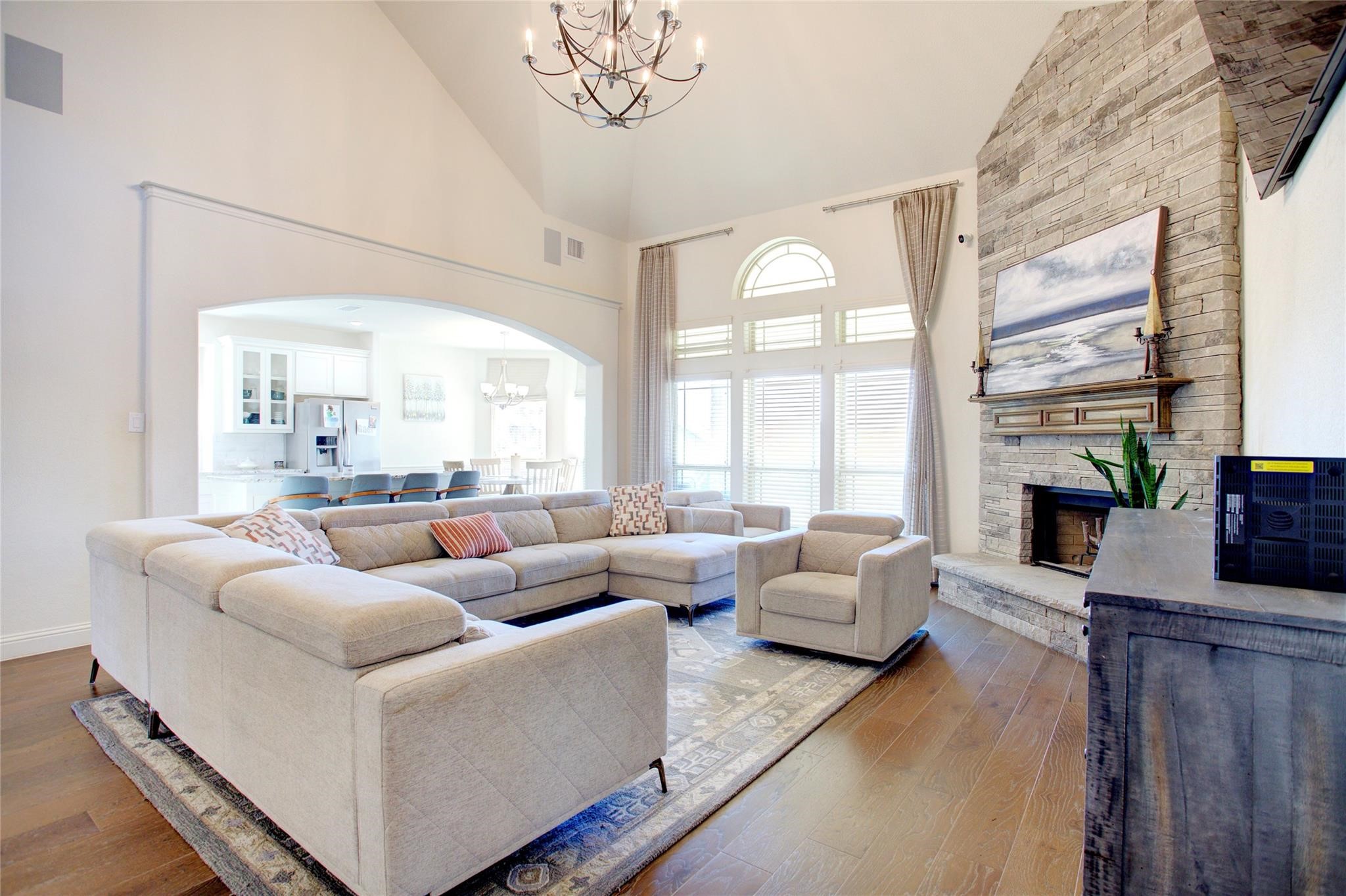 214 Heatherstone Drive Midlothian TX 76065
