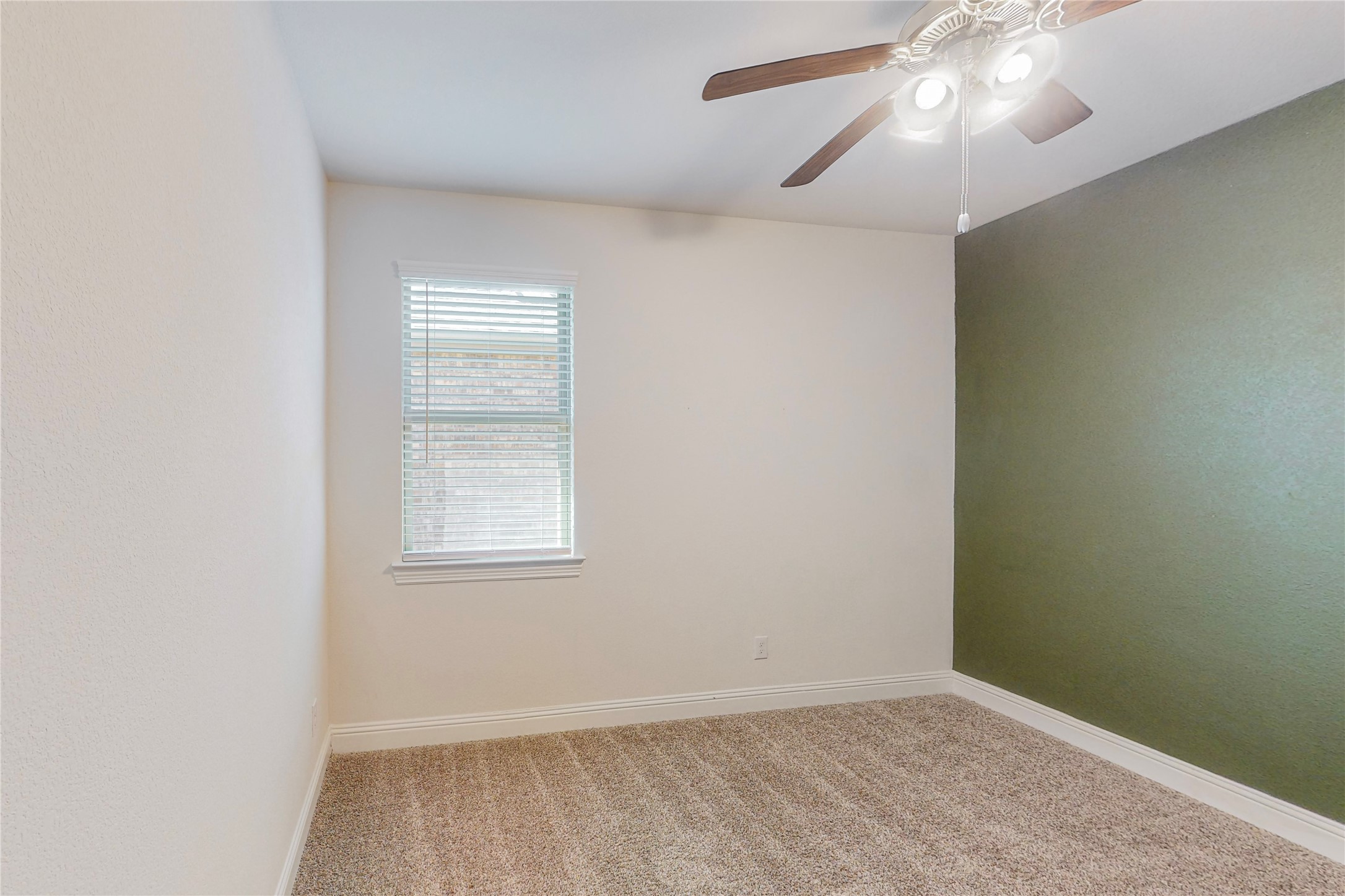 11029 Klondike Lane Aubrey TX 76227