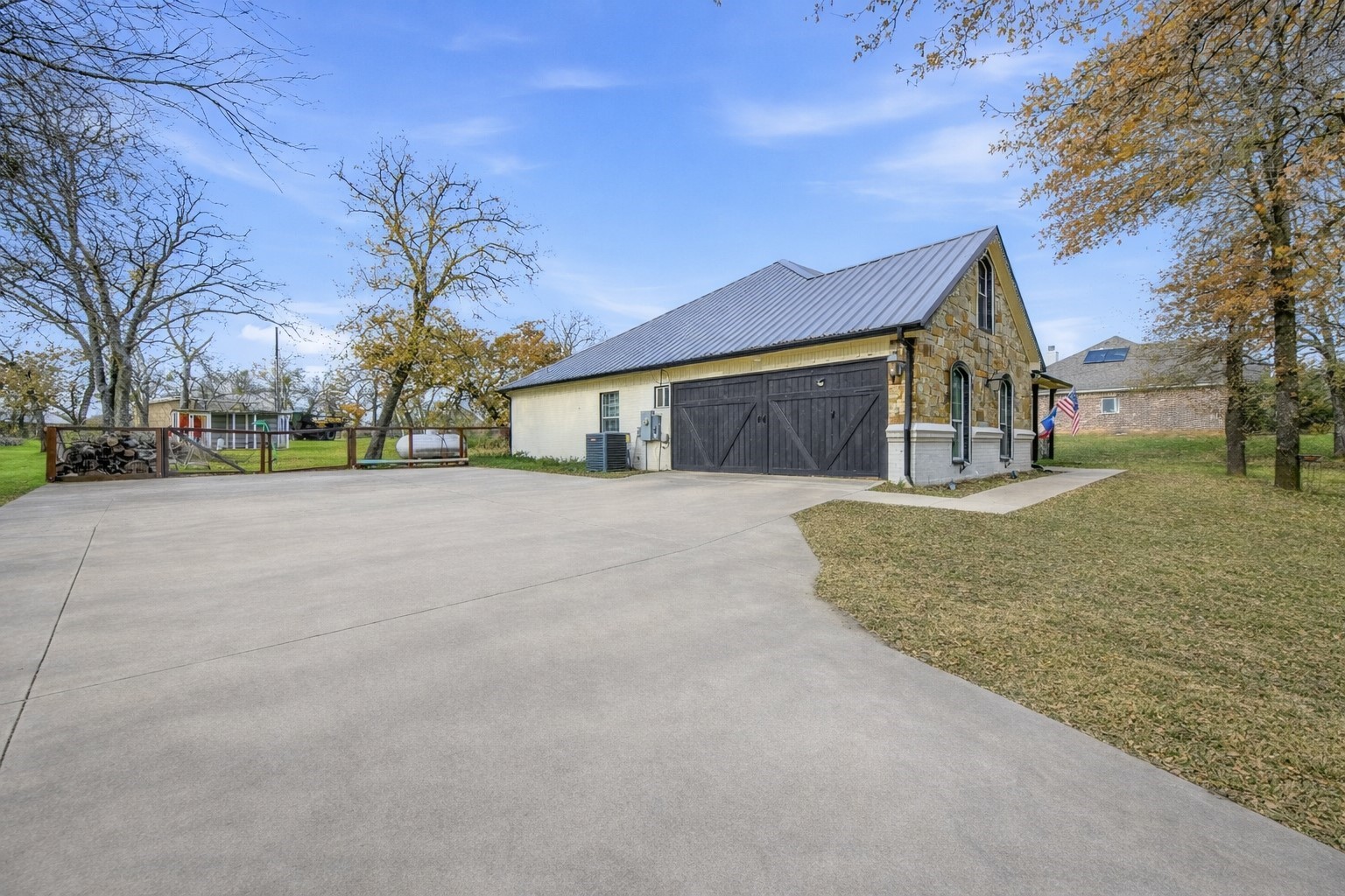 156 Howard Newby Lane Springtown TX 76082