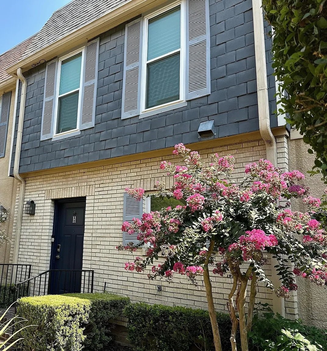 2727 Shelby Avenue Dallas TX 75219