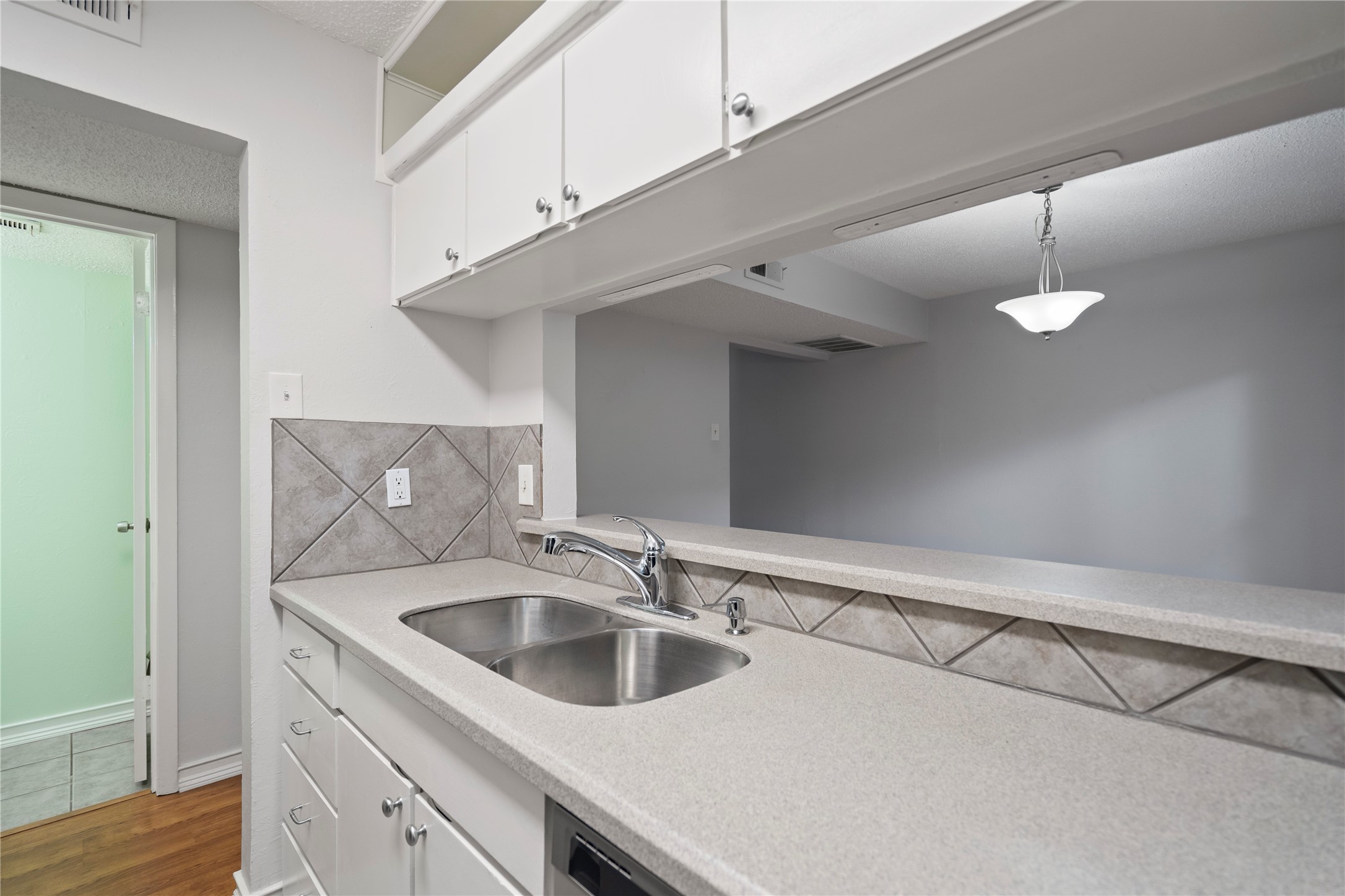 4020 Holland Avenue Dallas TX 75219