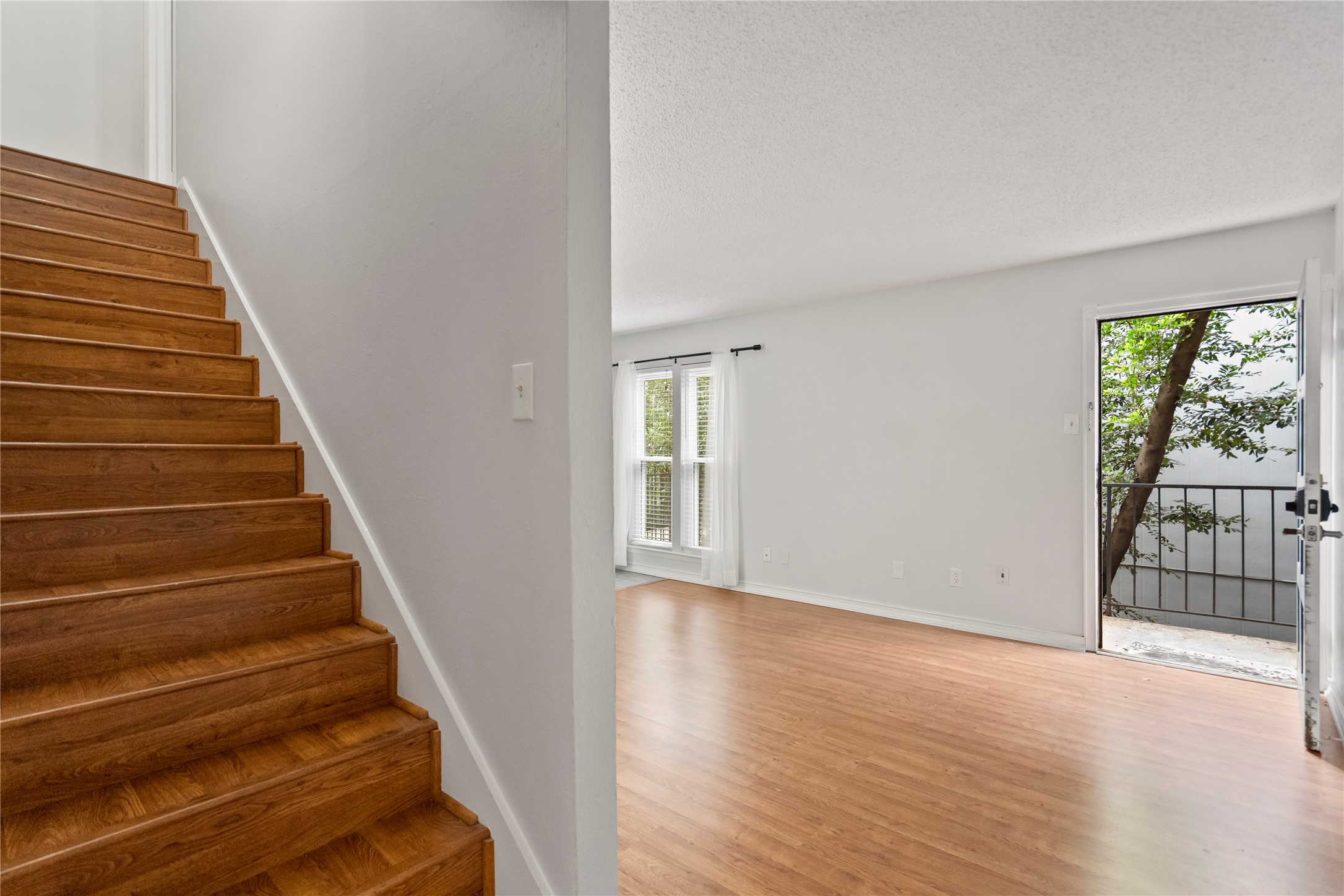 4020 Holland Avenue Dallas TX 75219