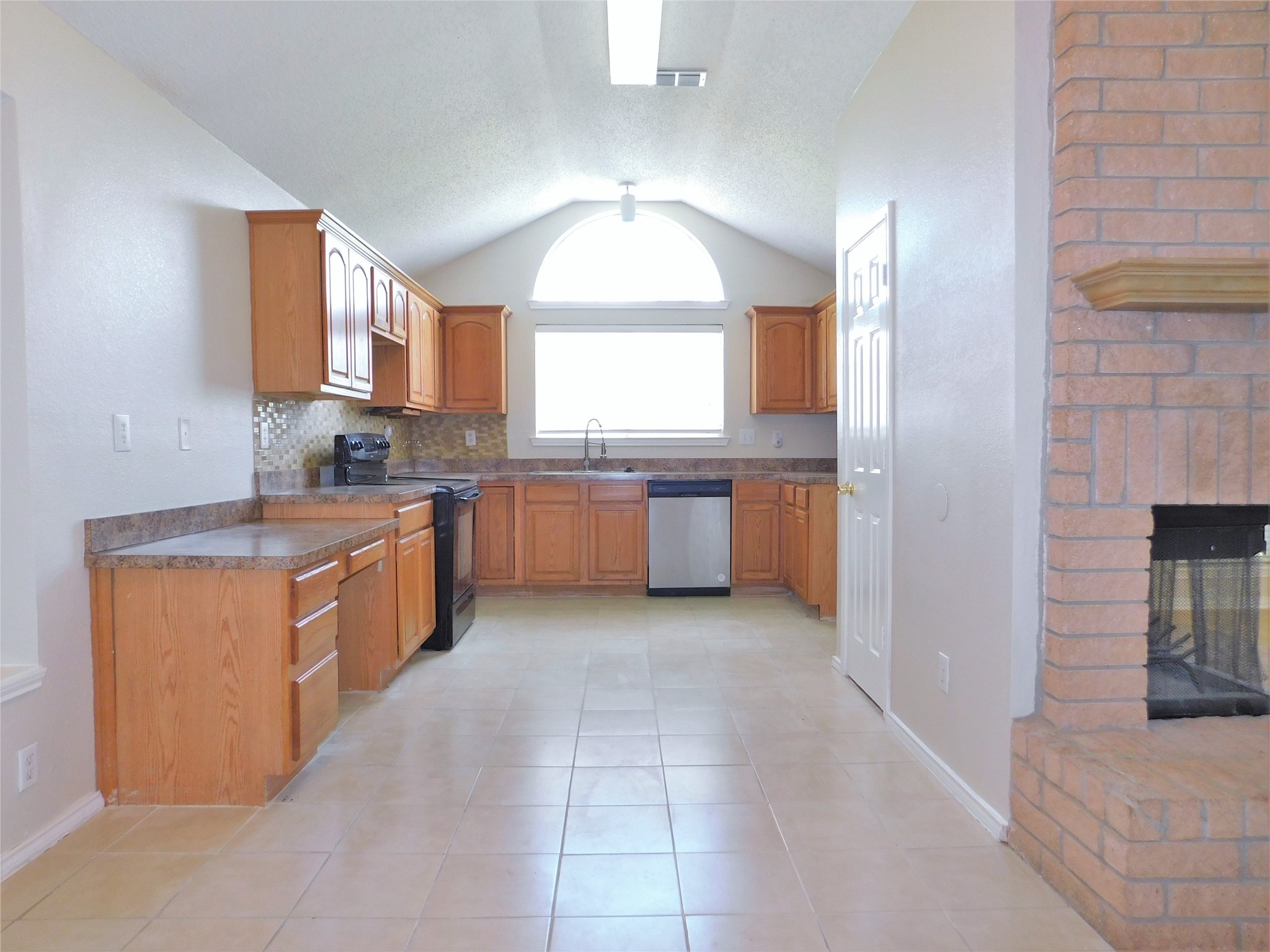 2409 Westview Trail Denton TX 76207