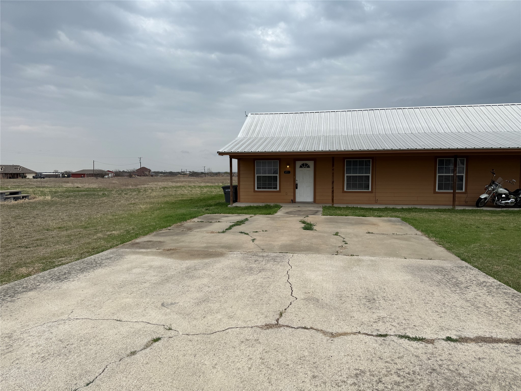 209 Blue Bell Court Weatherford TX 76088