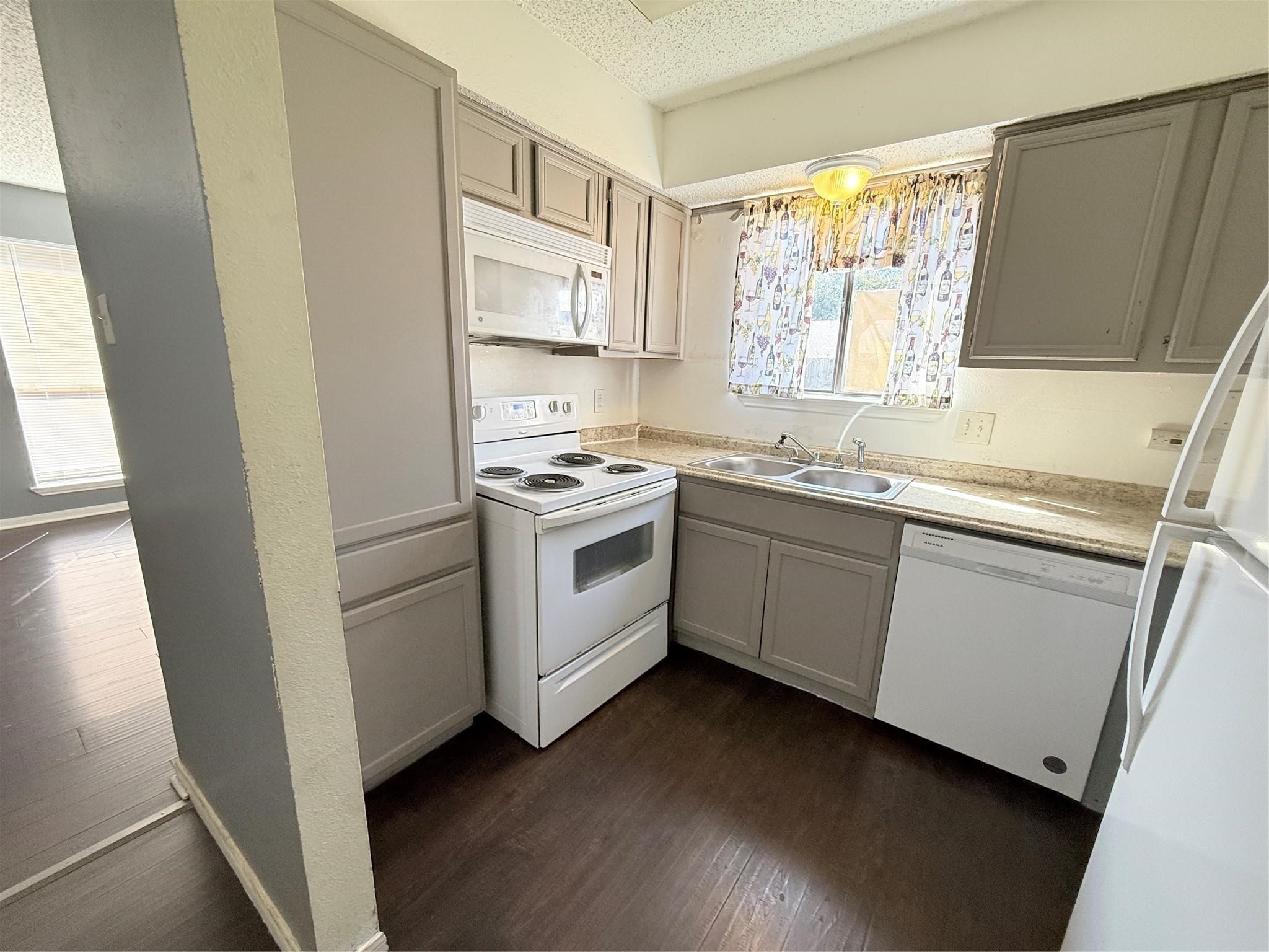 2641 Santa Barbara Drive Grand Prairie TX 75052