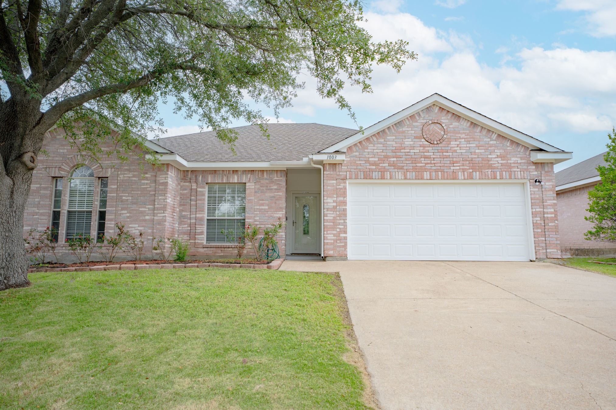 1003 Morningside Drive Grand Prairie TX 75052